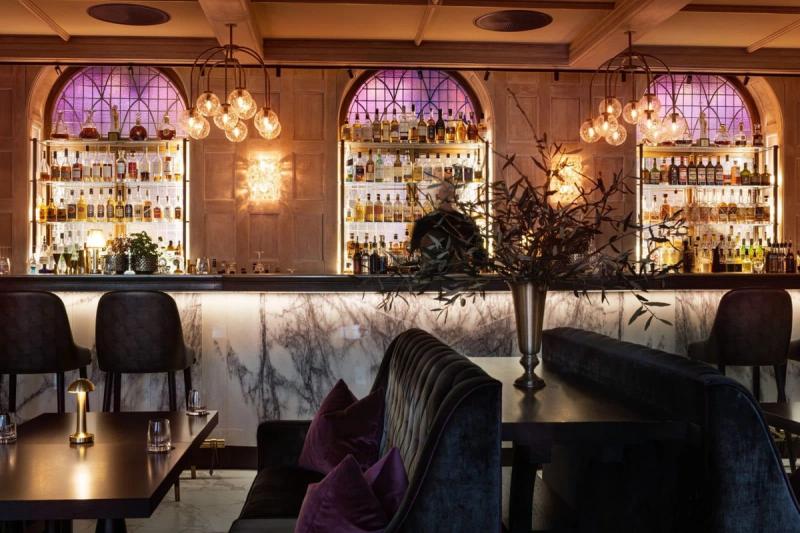 Britannia Bar cocktailbar identitet og merkevare av Nonspace