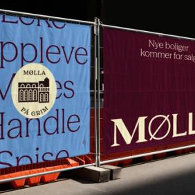 Outdoor construction site signage