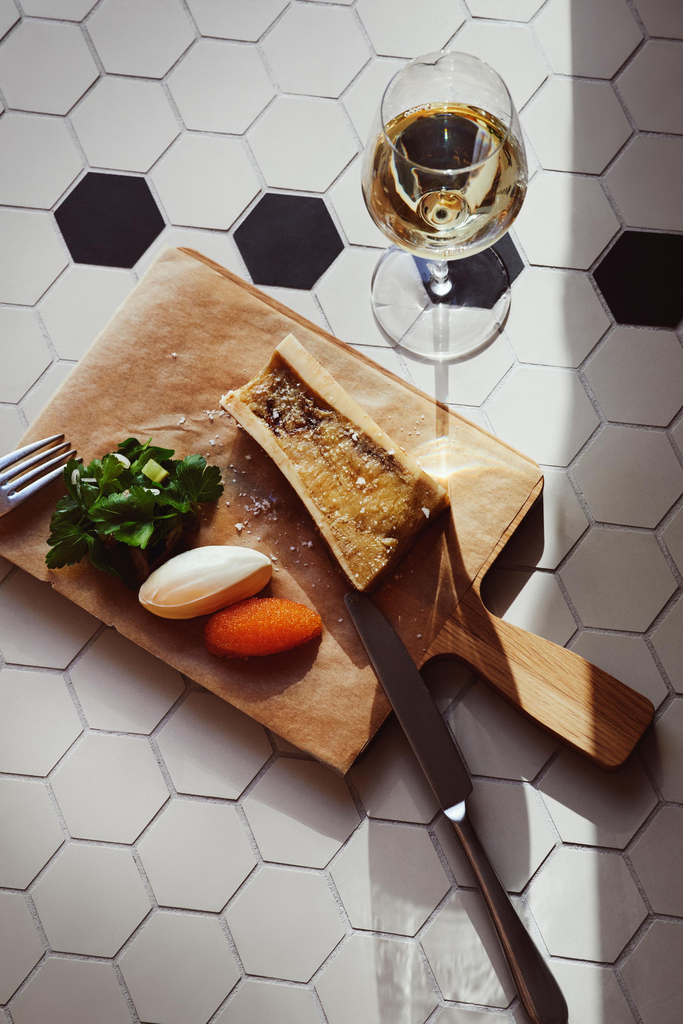 Brasserie Britannia tilgjengelig internasjonal restaurantmerkevare og visuell identitet av Nonspace