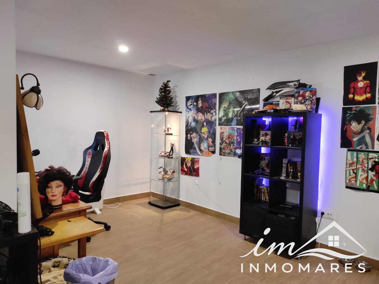 Chalet pareado con patio y semisótano en San Bernabé — foto 11