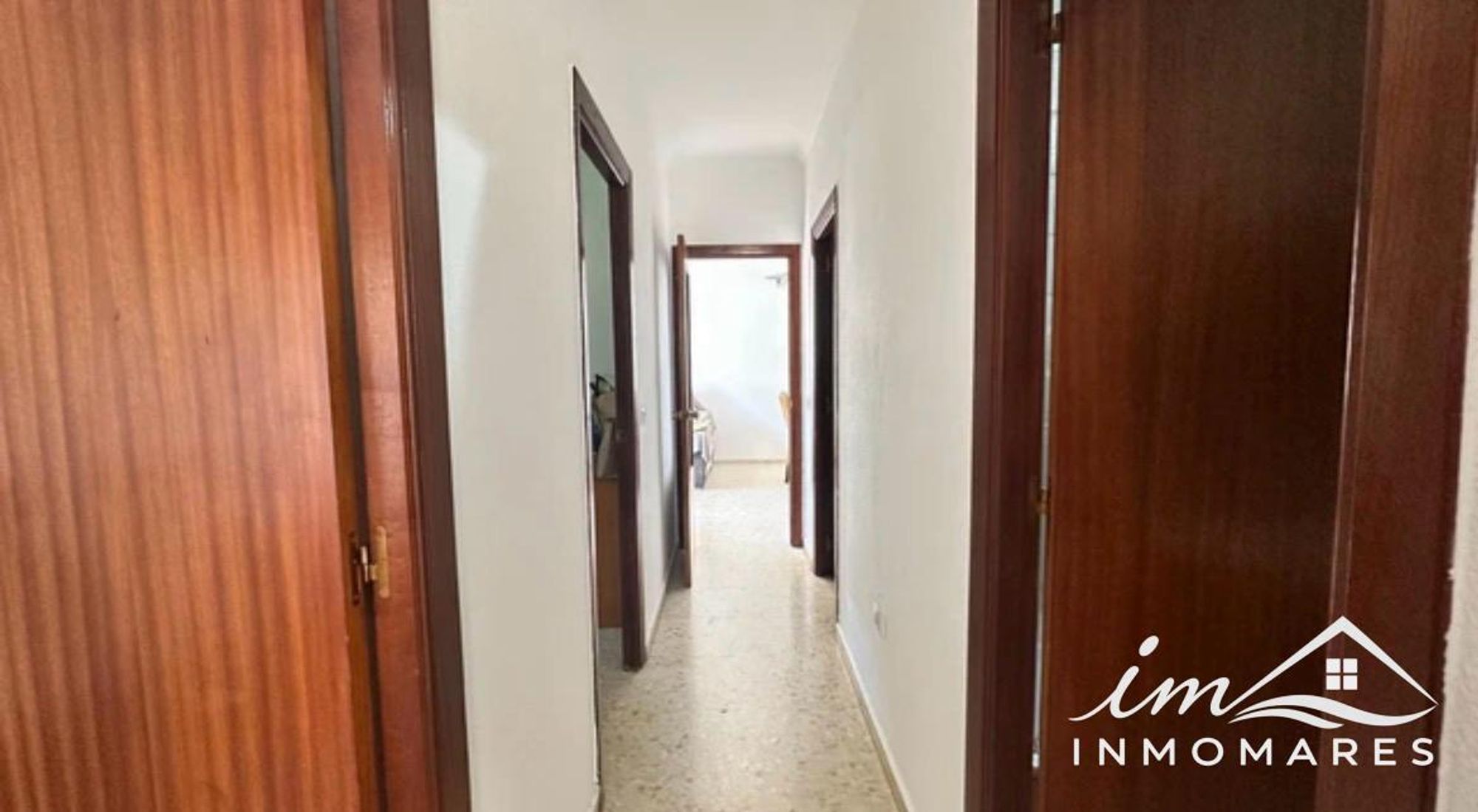 Distribuidor de acceso a las habitaciones