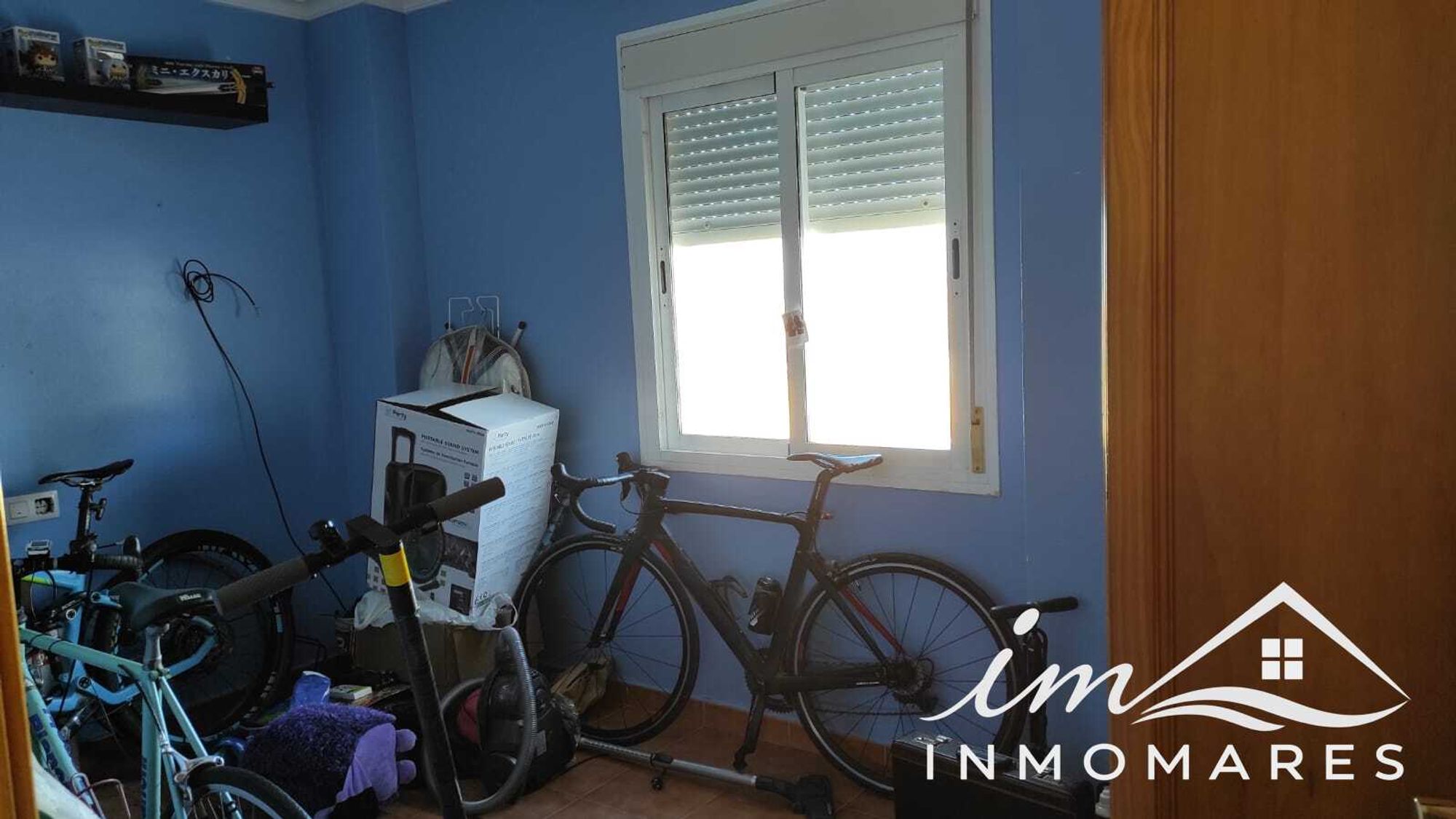 Chalet pareado con patio y semisótano en San Bernabé — foto 15
