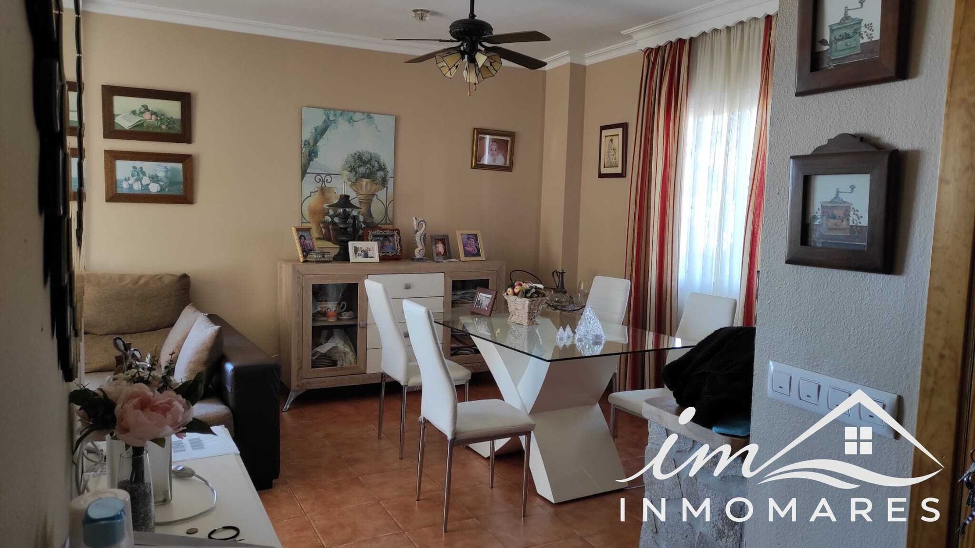Chalet pareado con patio y semisótano en San Bernabé — foto 3