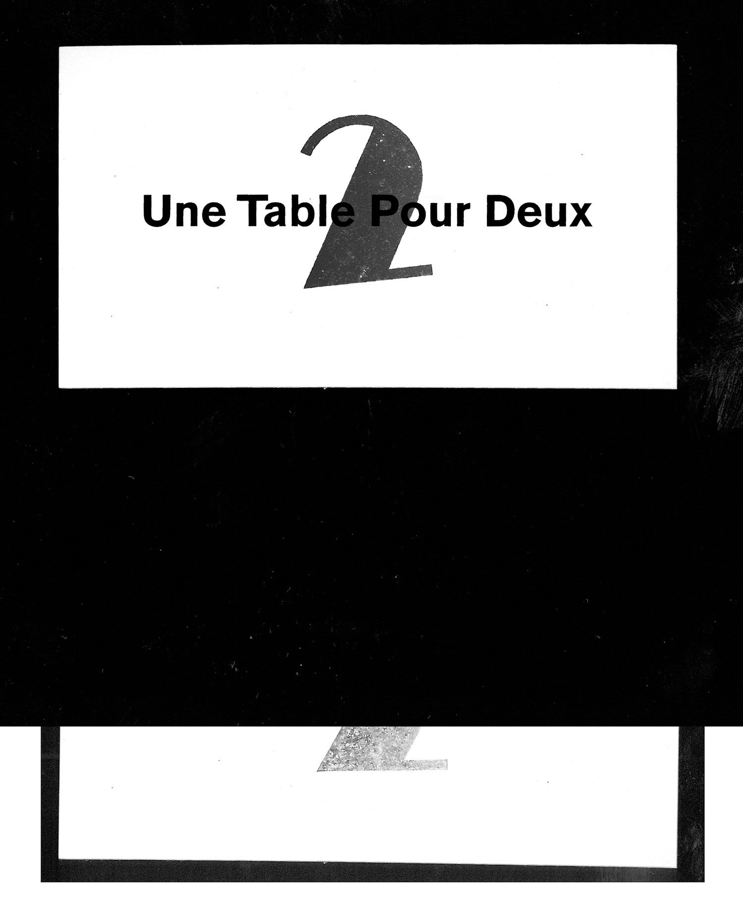 BUSINESS CARD FOR FASHION BRAND UNE TABLE POUR DEUX
2010