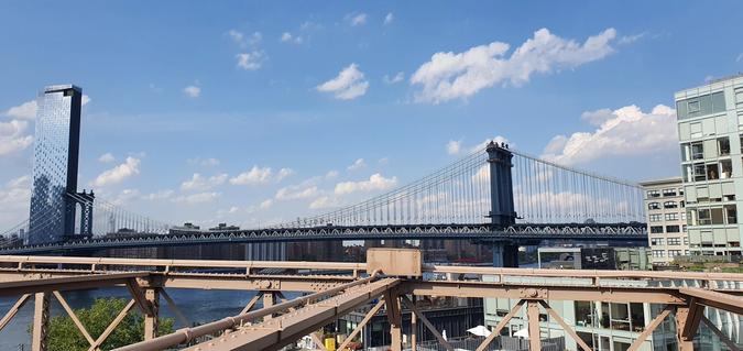 The Manhattan Bridge seen from the Brooklyn Bridge