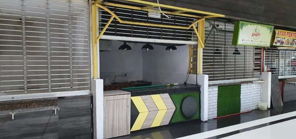 Disewakan kios kuliner foodcourt ITC  Cempaka Mas Jakarta  