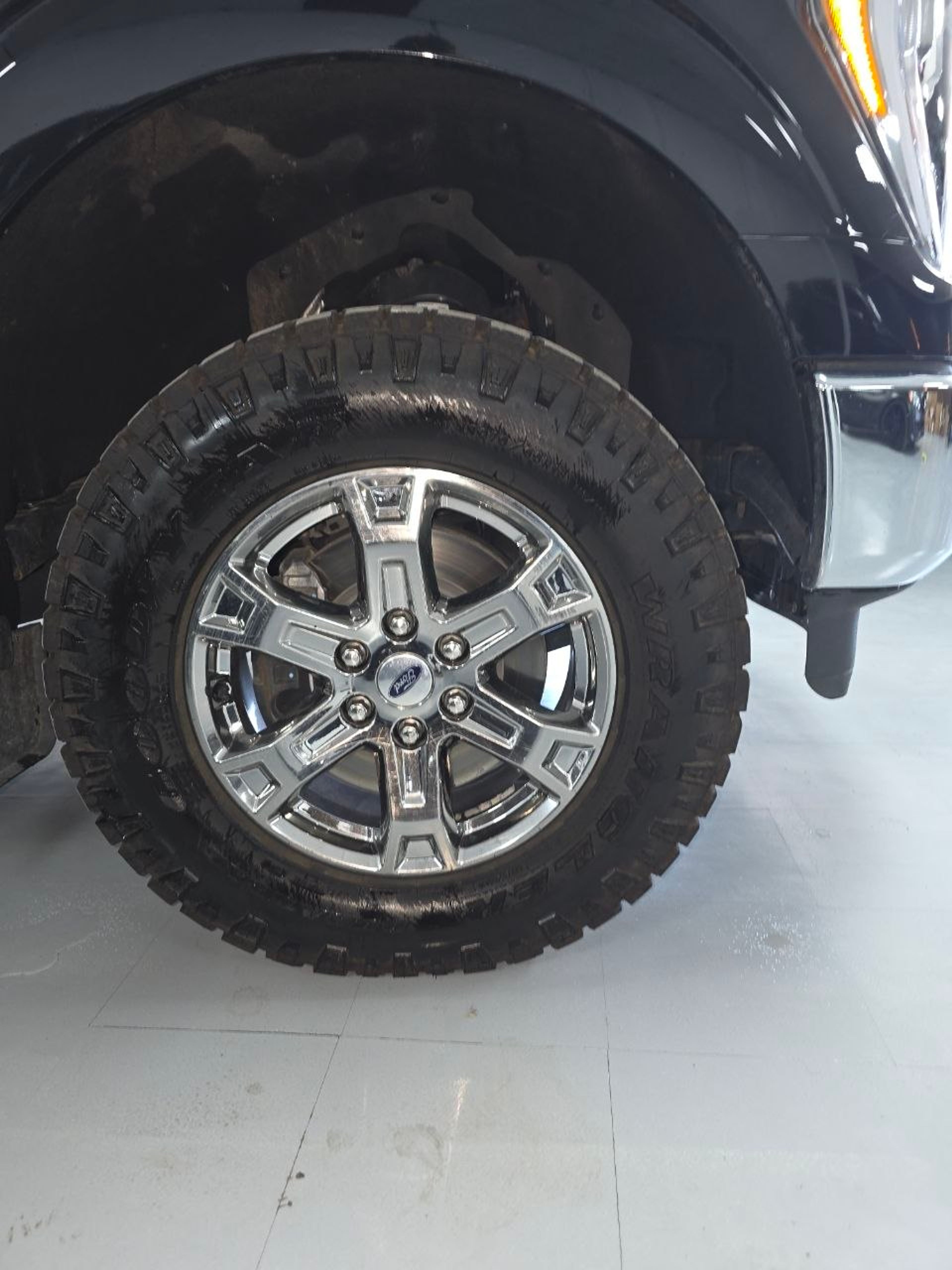 2021 Ford F-150 Black - Photo 5 of 8