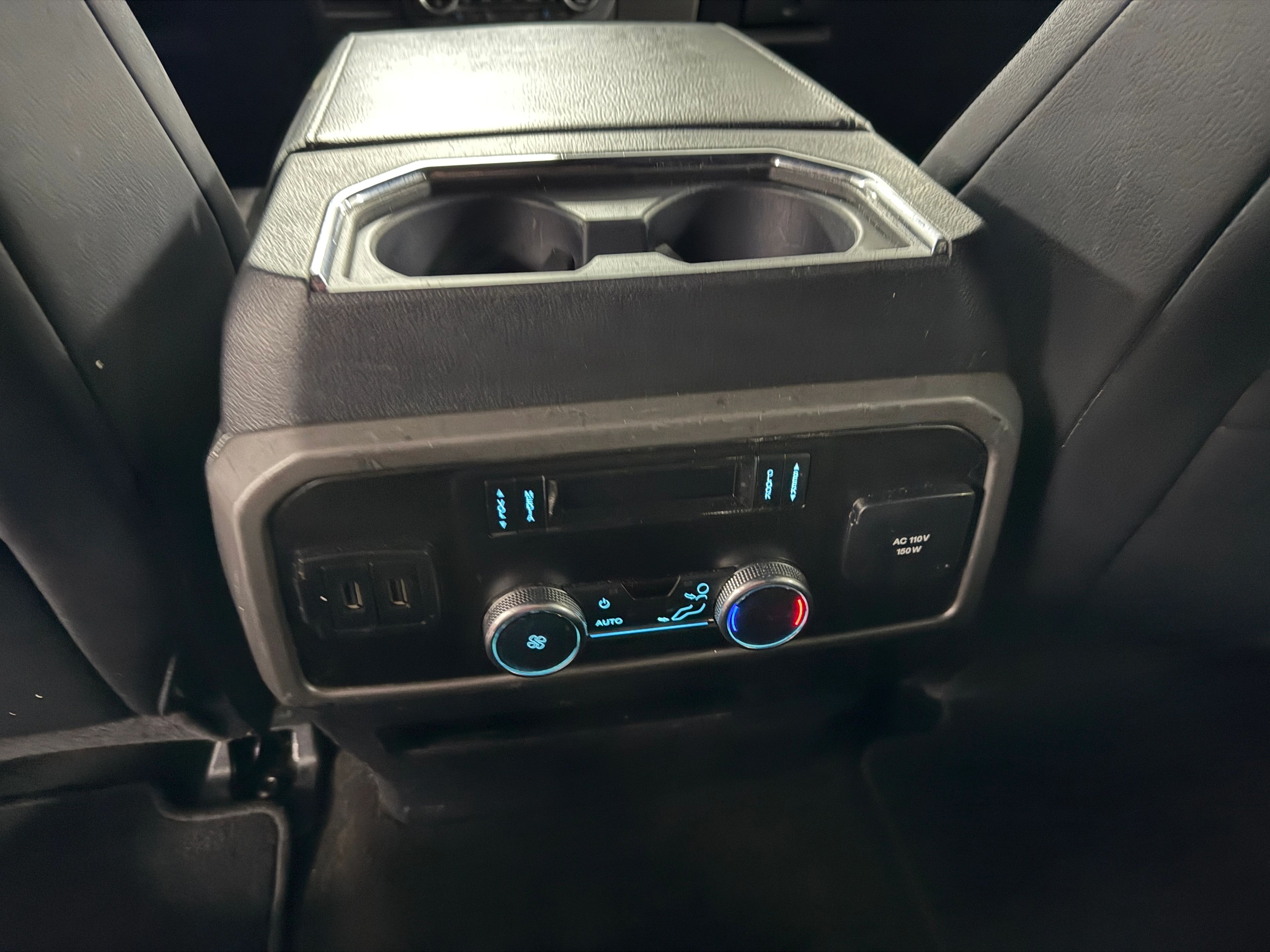 2019 Ford Expedition MAX Beige - Photo 4 of 10