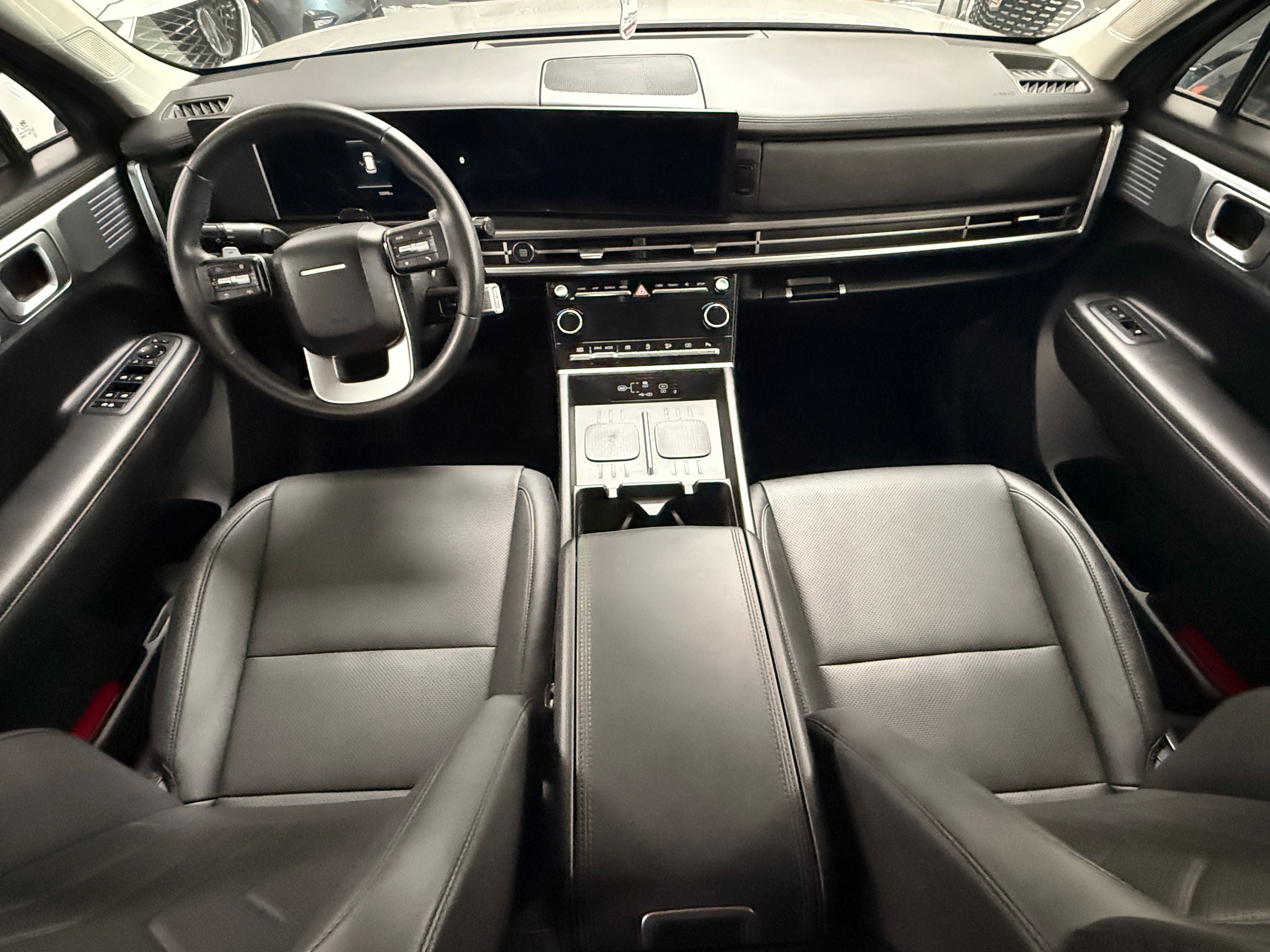 2025 Hyundai Santa Fe Silver - Photo 5 of 7