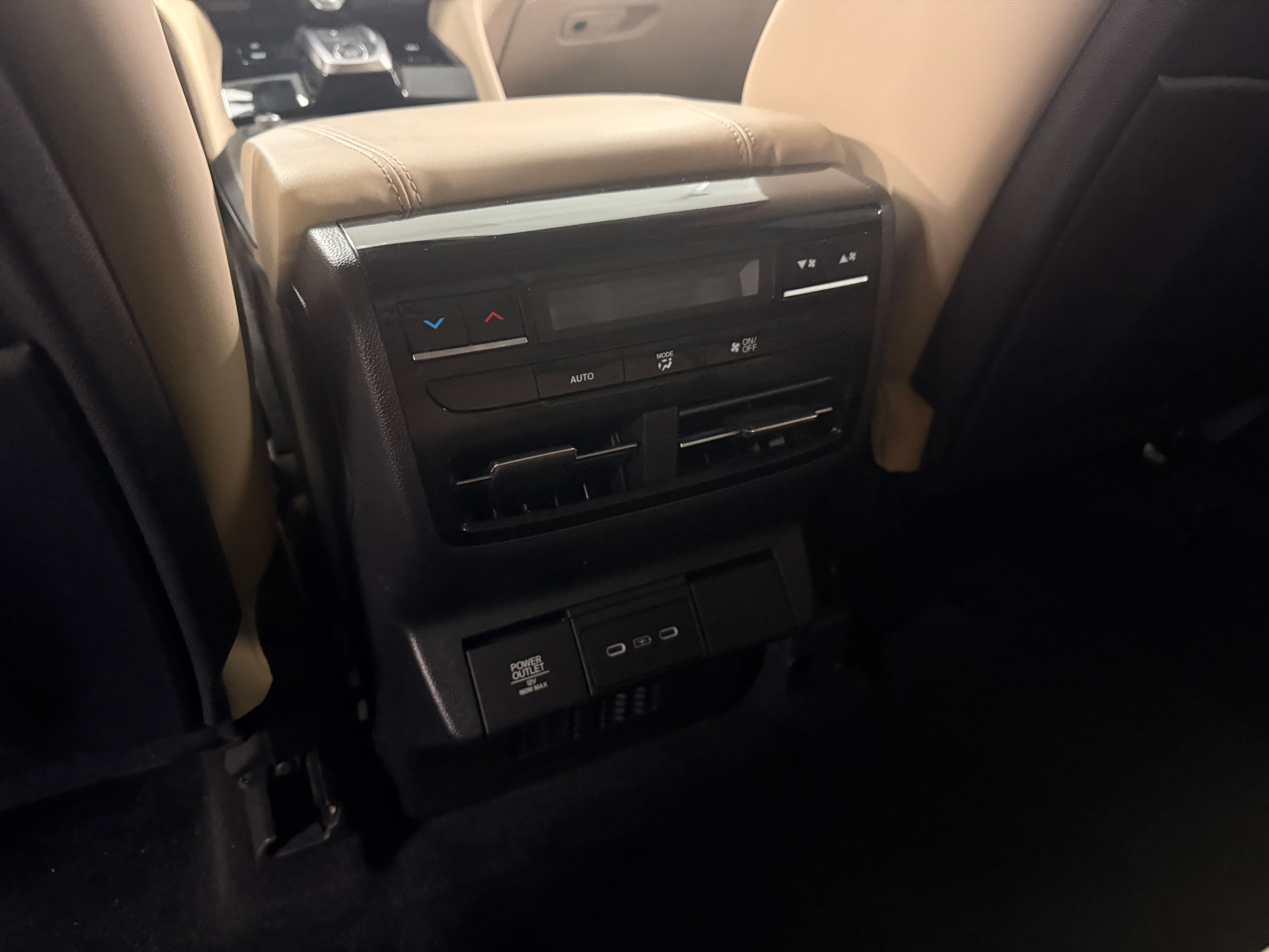 2025 ACURA MDX Beige - Photo 9 of 10