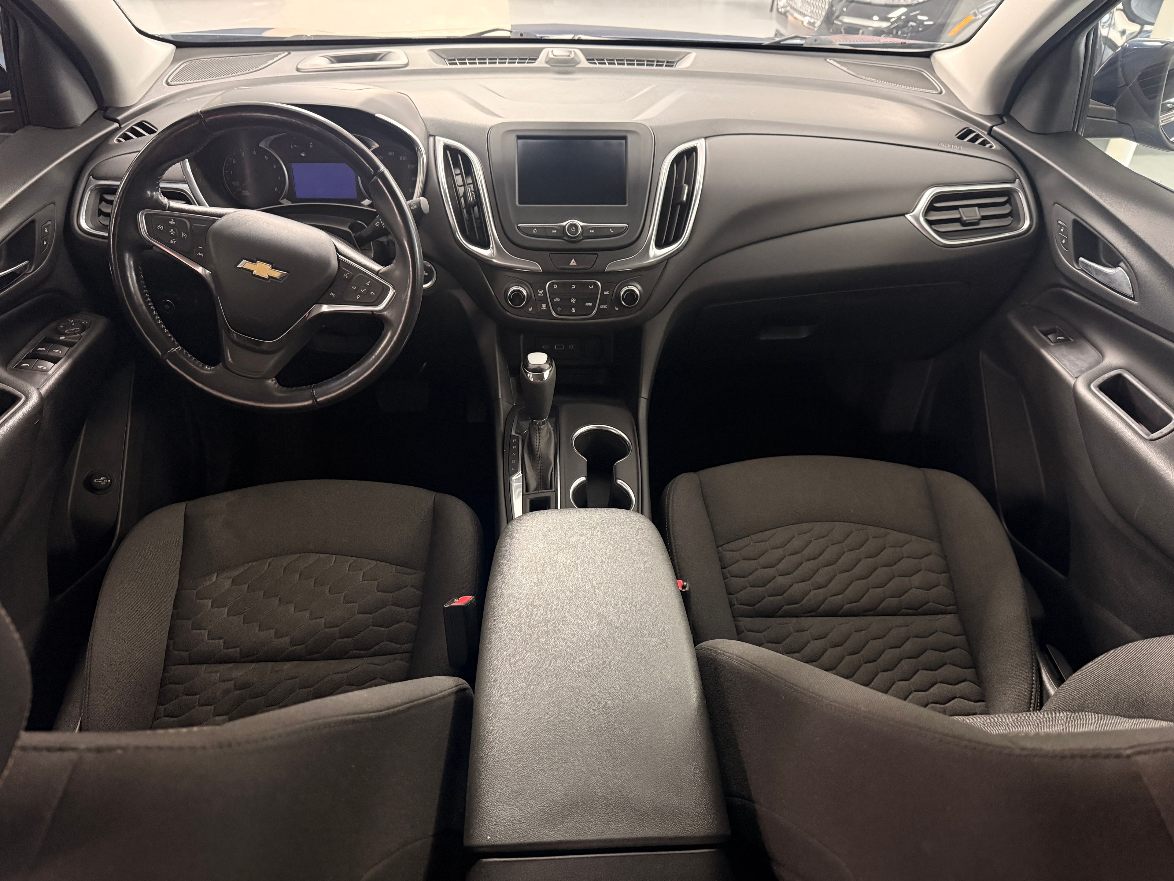 2021 Chevrolet Equinox Blue - Photo 5 of 7
