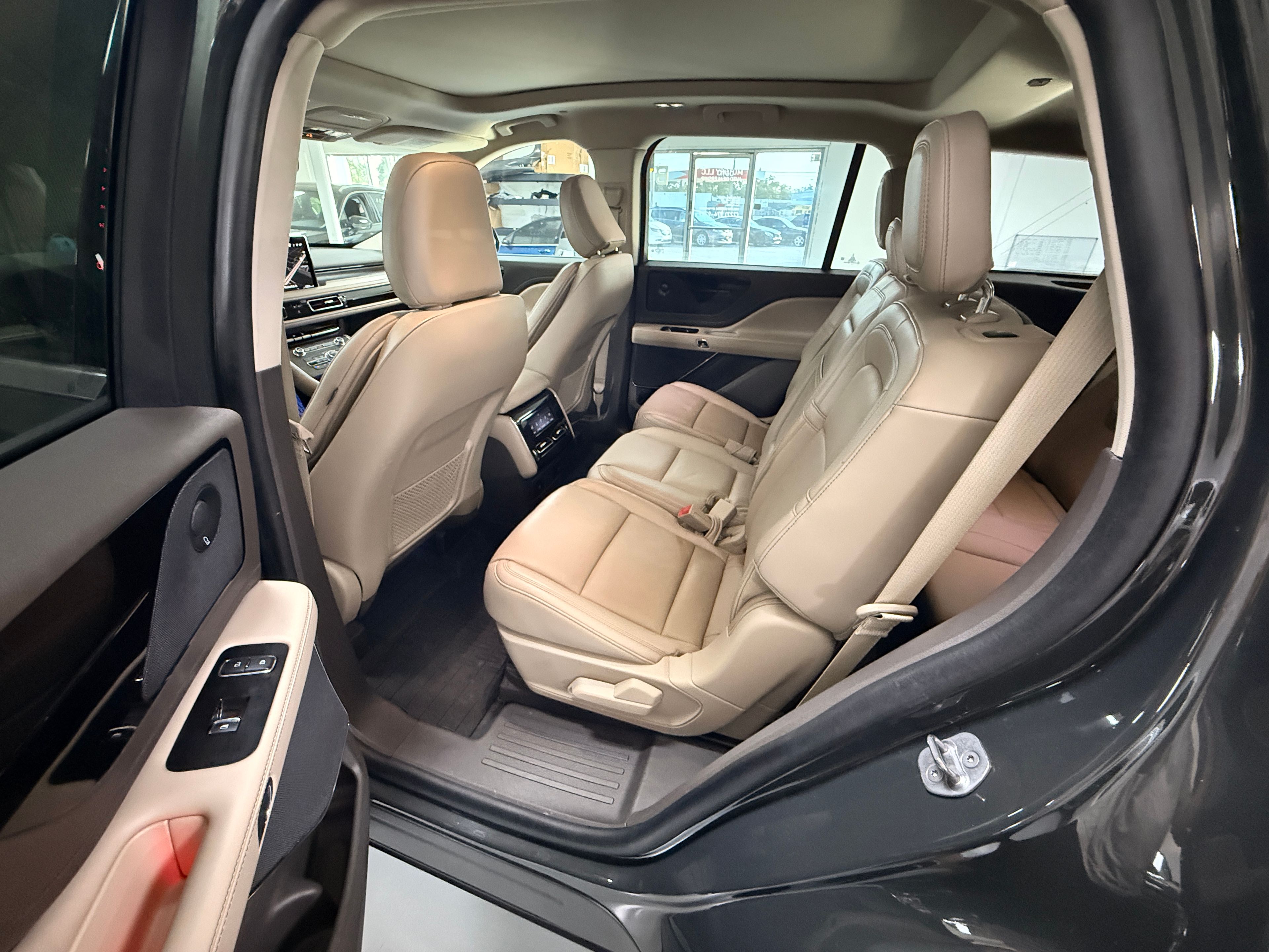 2023 LINCOLN Aviator Green - Photo 9 of 13