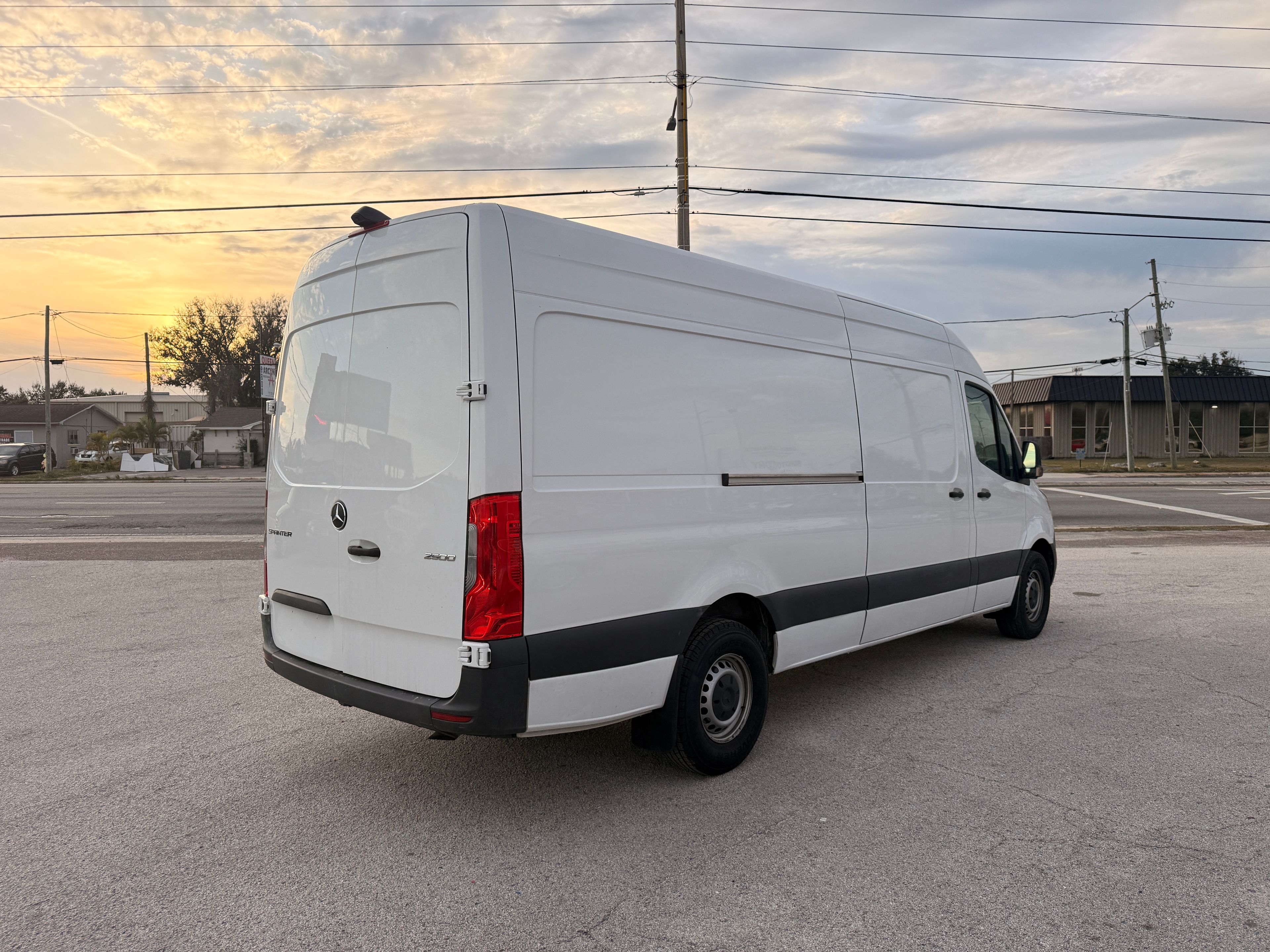 2023 Mercedes-Benz Sprinter Black - Photo 3 of 7