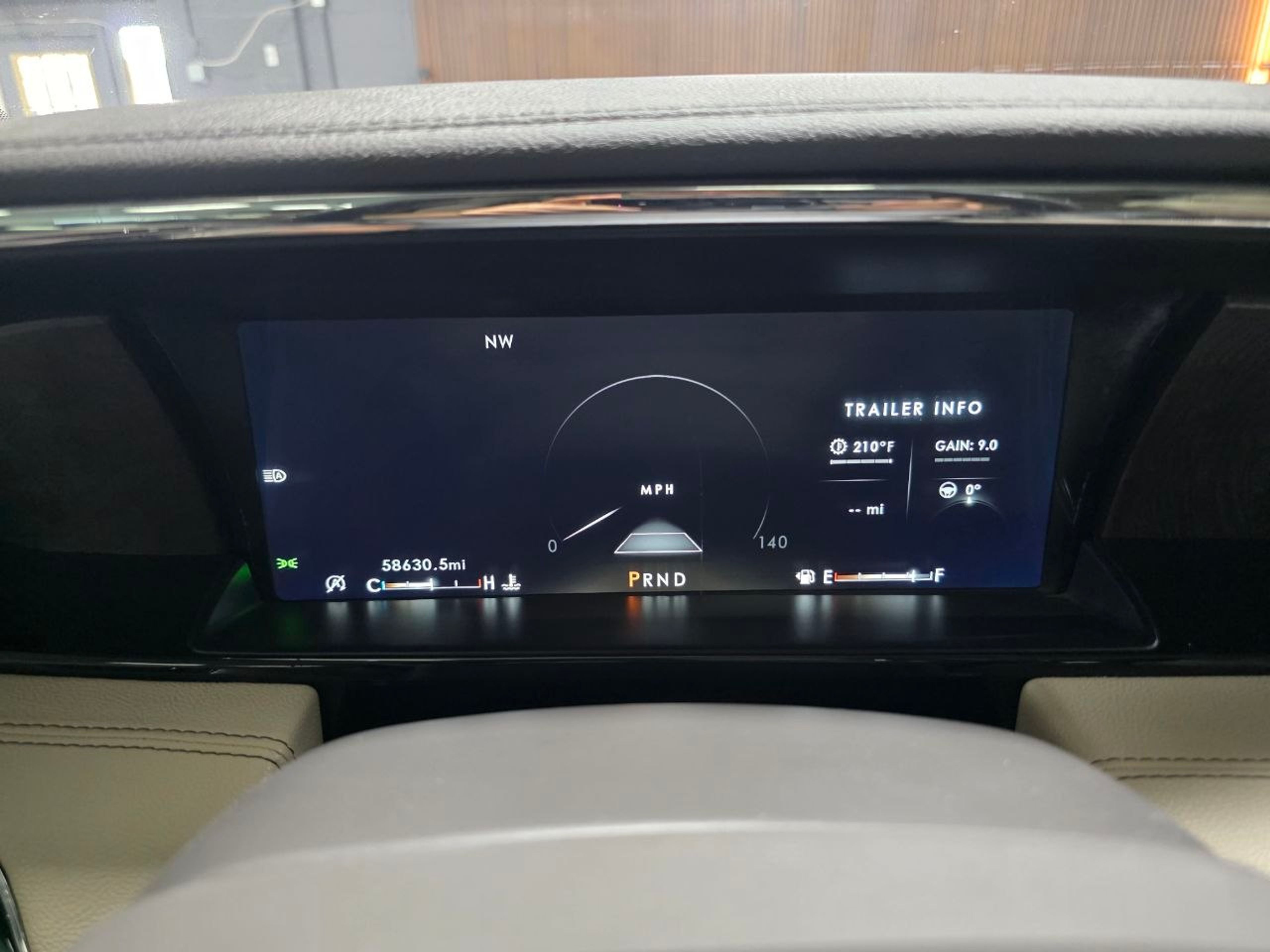 2019 LINCOLN Navigator Beige - Photo 6 of 7