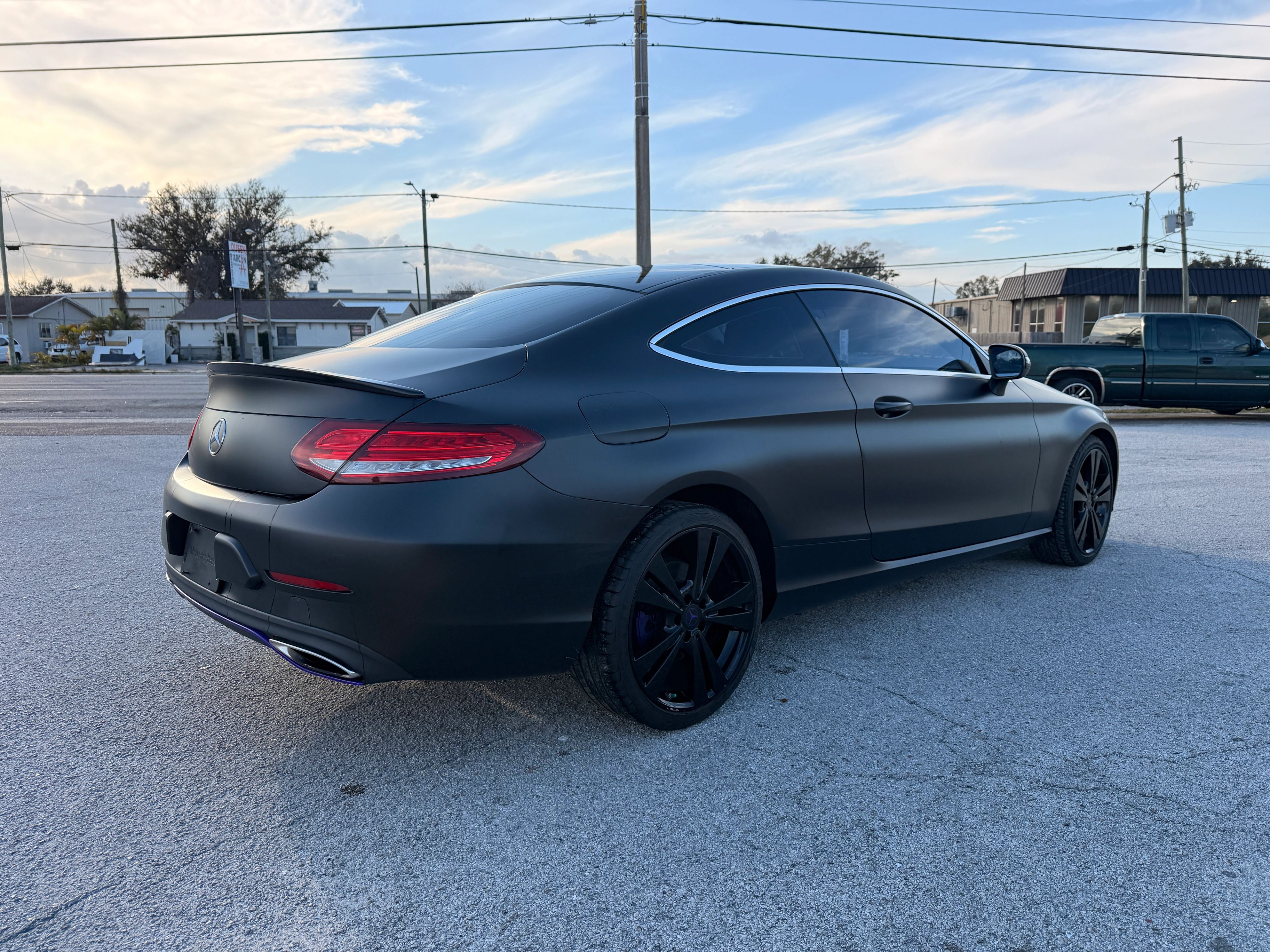 2017 Mercedes-Benz C-Class Black - Photo 4 of 8