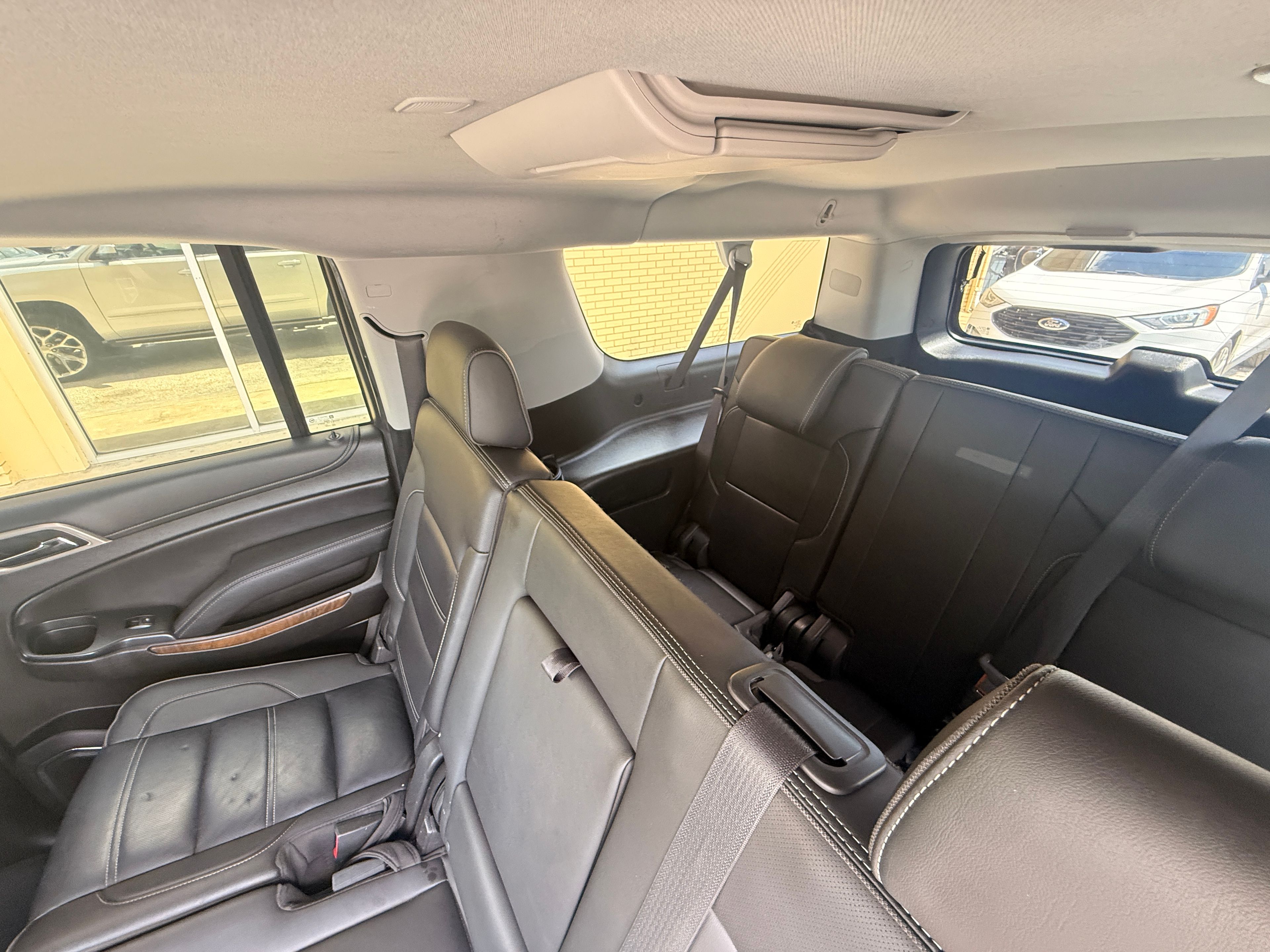 2019 GMC Yukon XL - Photo 5 of 8