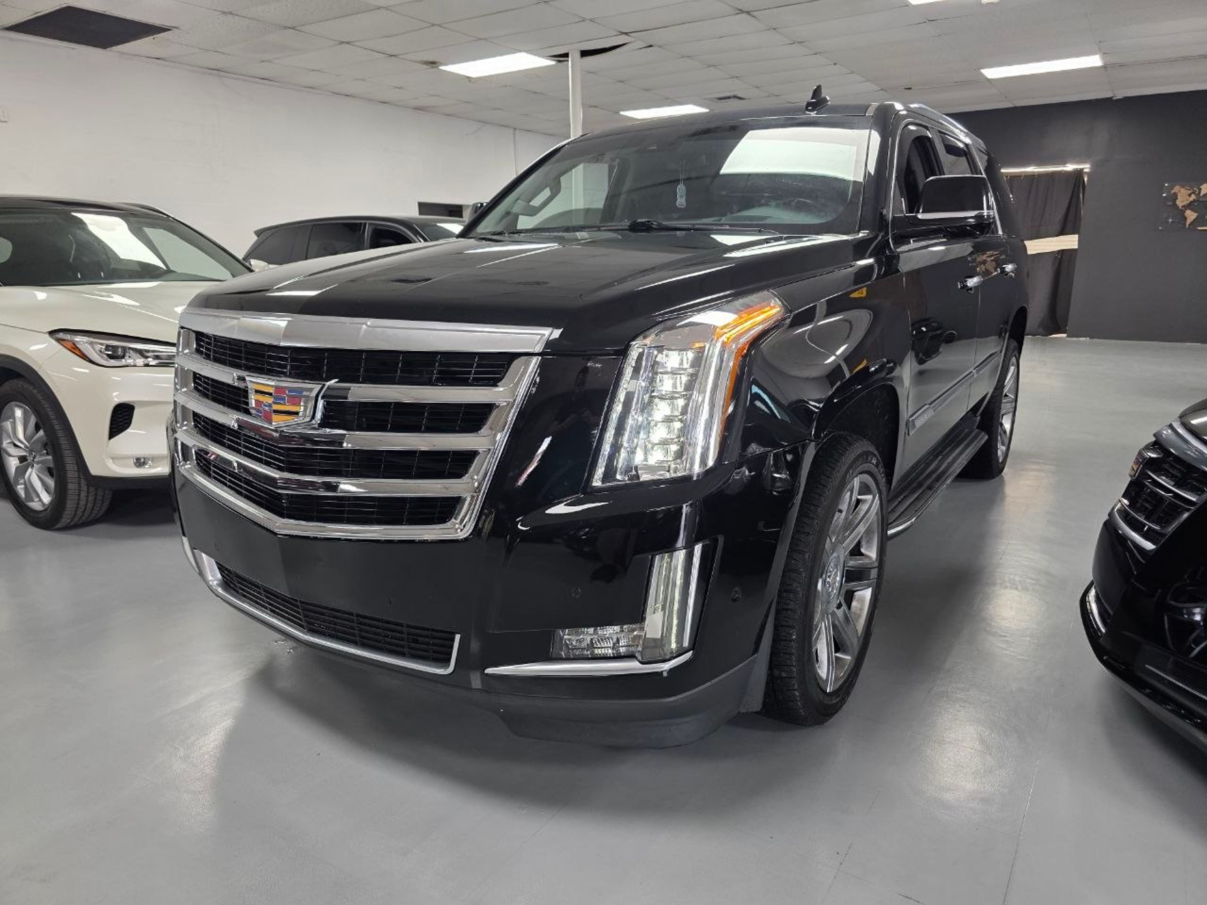 2020 CADILLAC Escalade Black - Photo 1 of 12