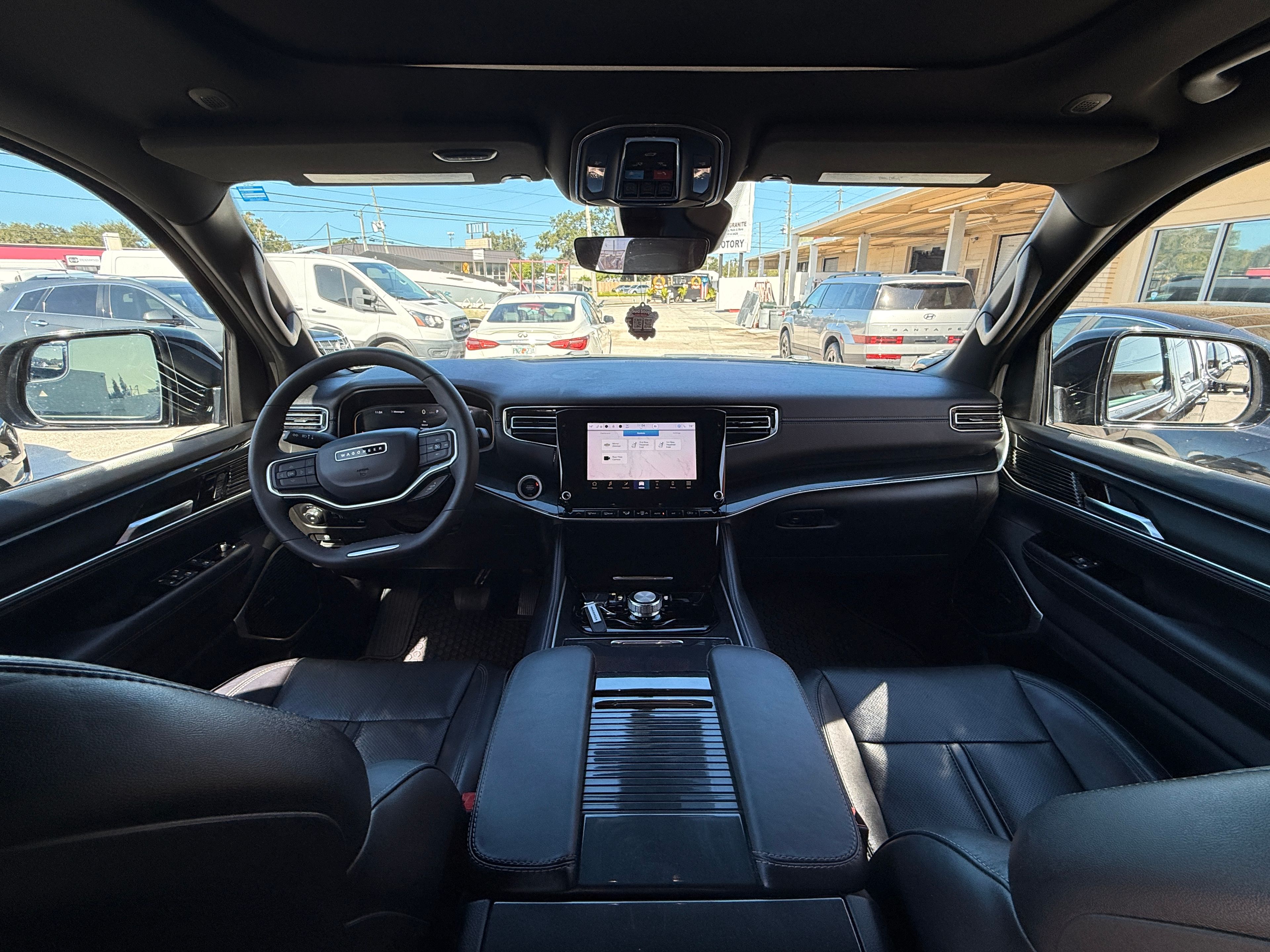 2023 Jeep Wagoneer Black - Photo 5 of 8