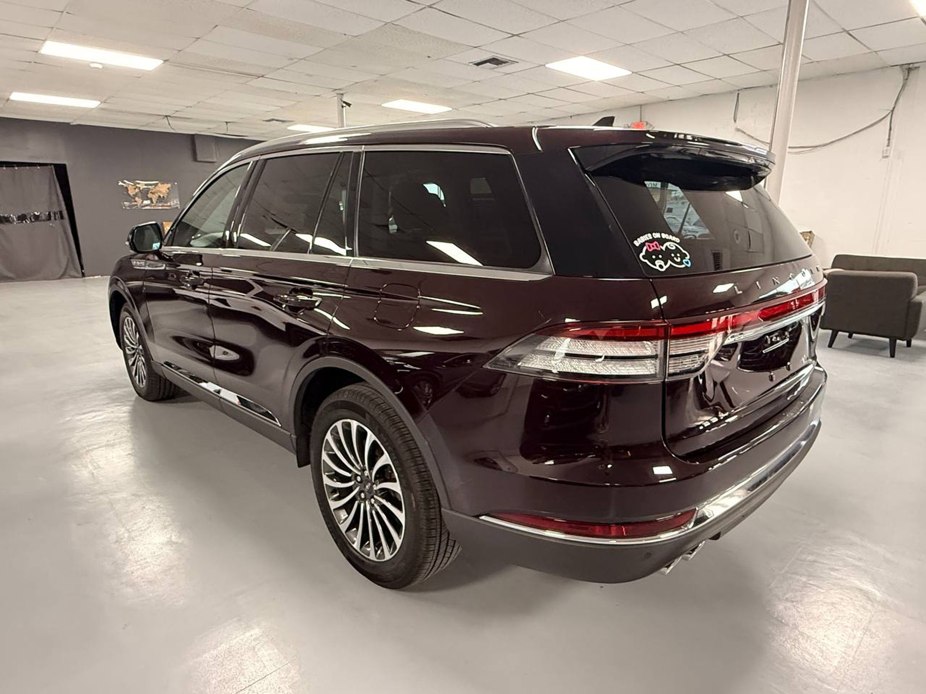 2024 LINCOLN Aviator Burgundy - Photo 3 of 8