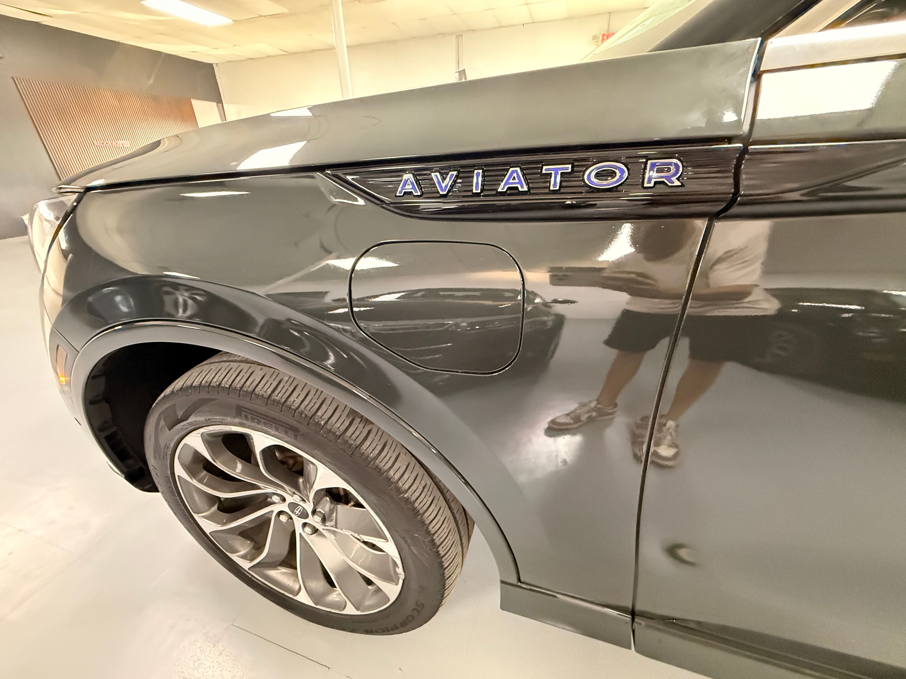 2023 LINCOLN Aviator Green - Photo 12 of 13