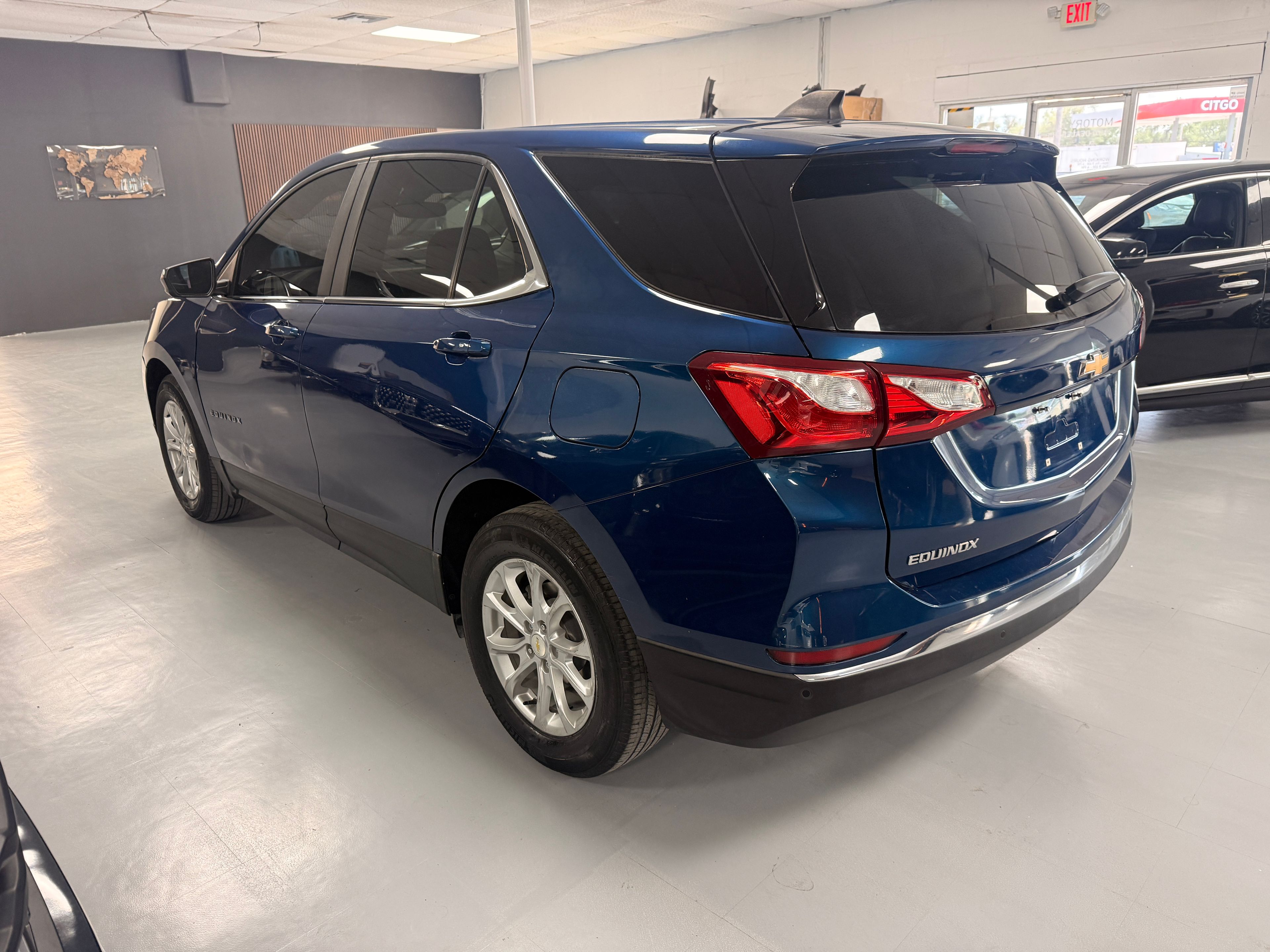 2021 Chevrolet Equinox Blue - Photo 4 of 7