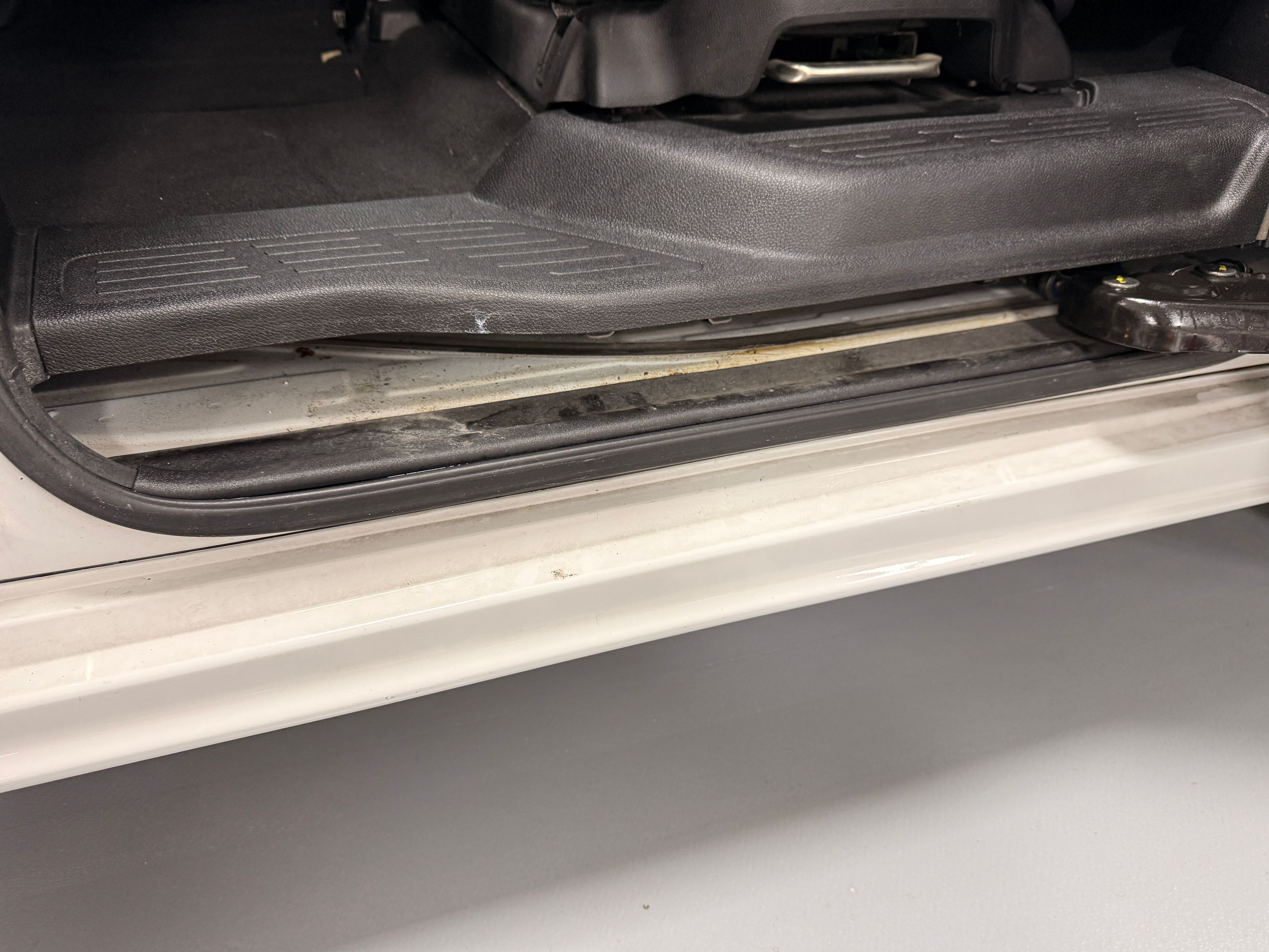 2023 Honda Odyssey Black - Photo 5 of 8