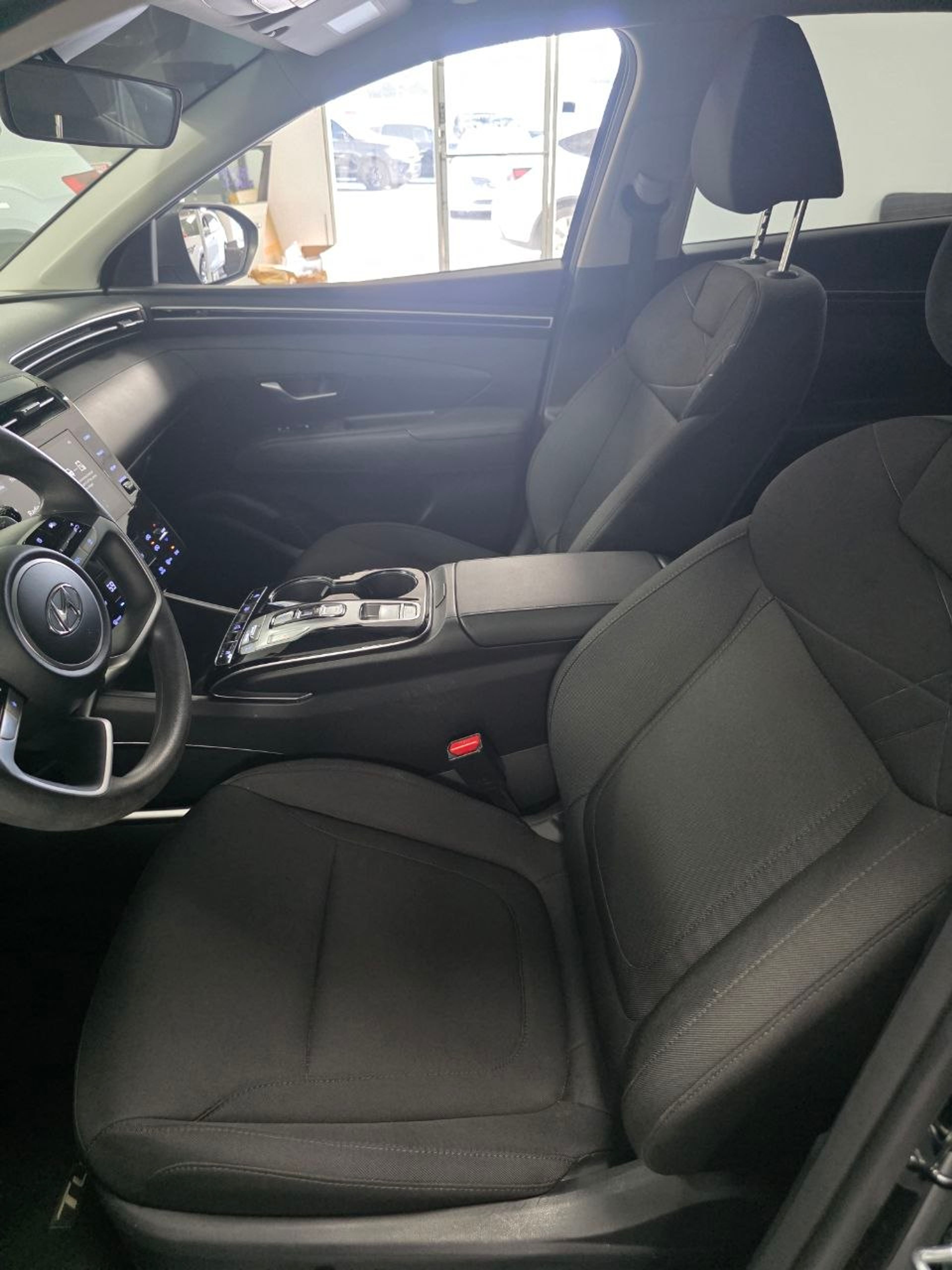 2023 Hyundai Tucson Black - Photo 8 of 12