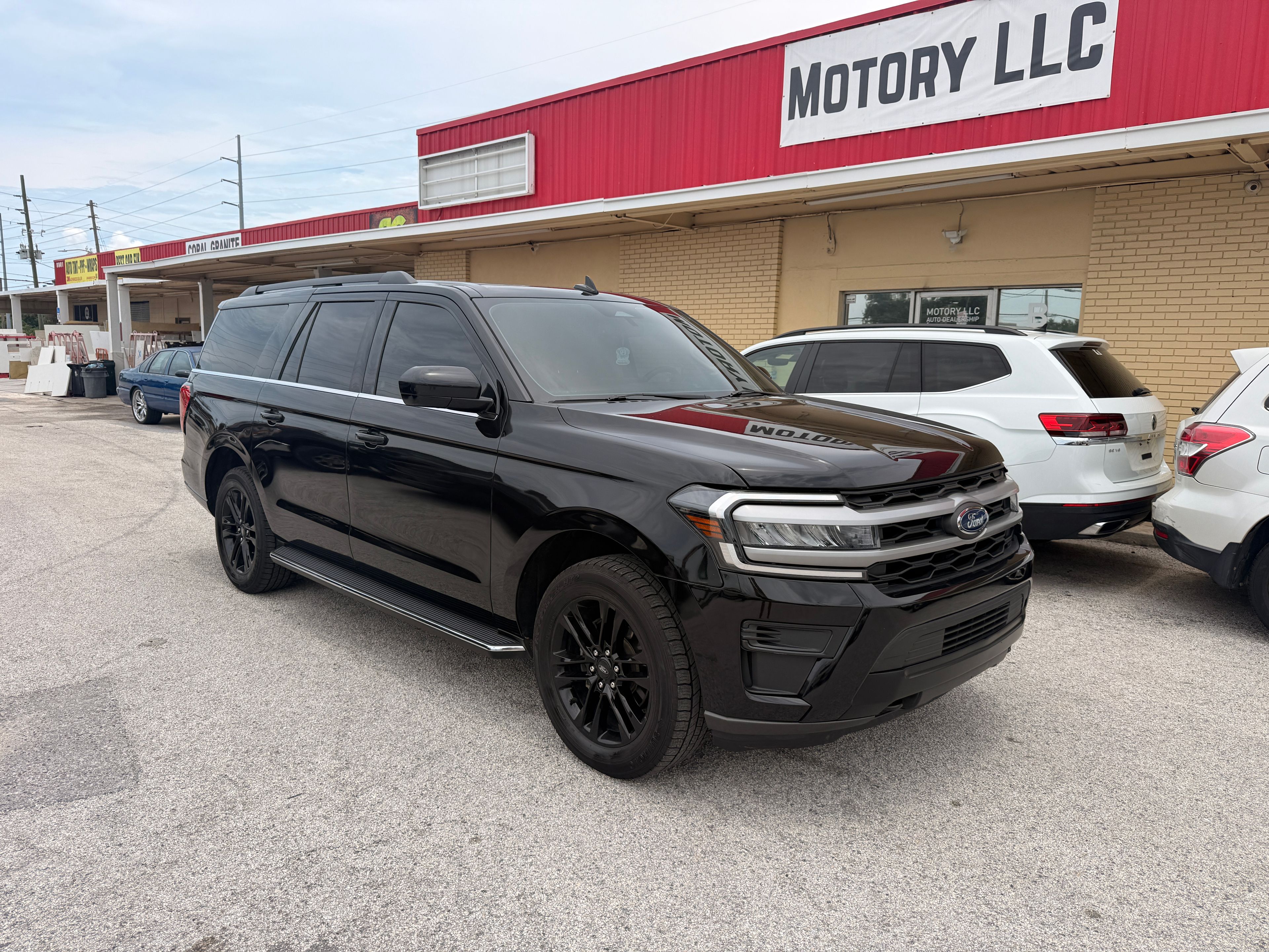 2022 Ford Expedition MAX Black - Photo 1 of 9