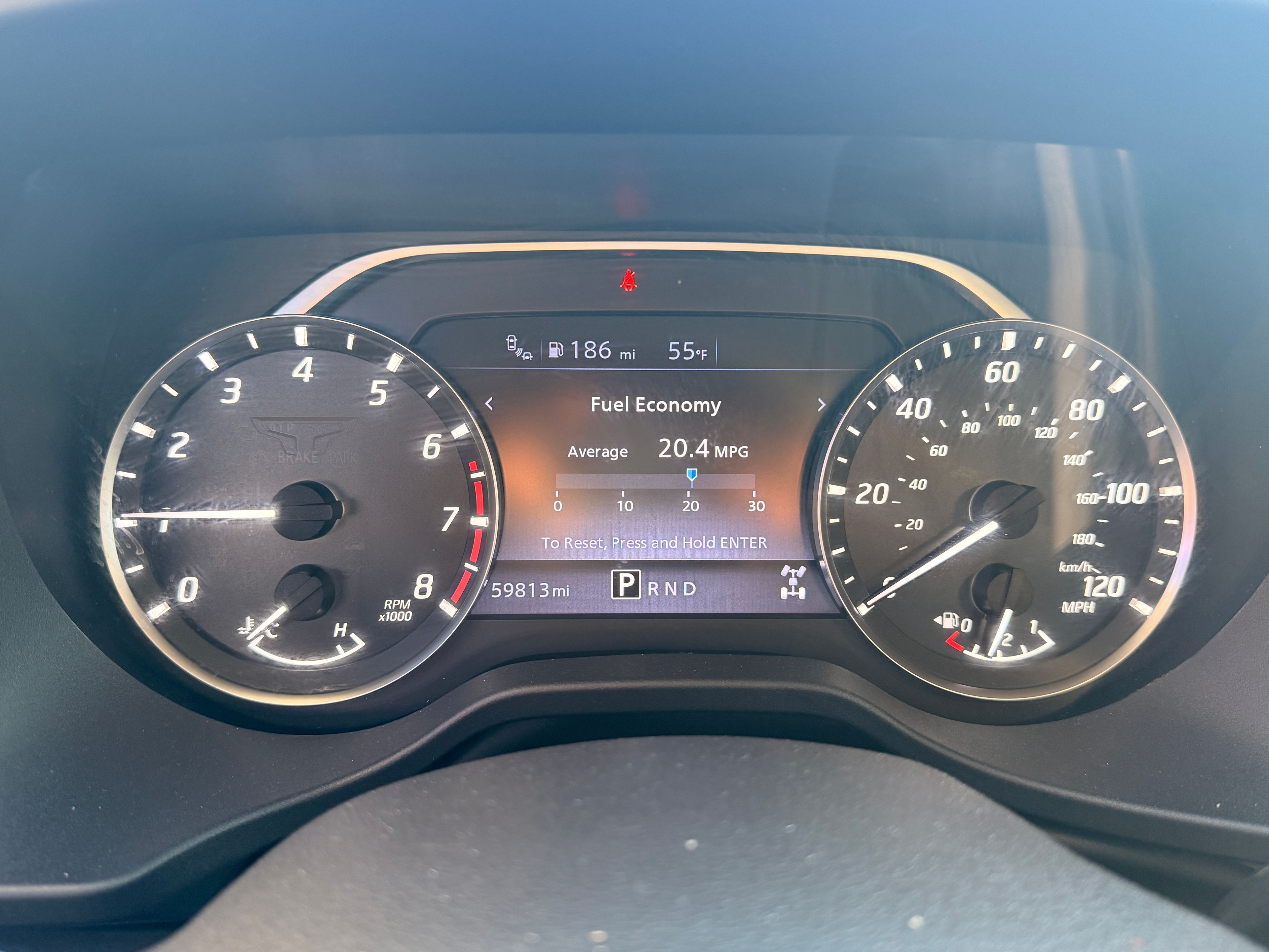 2023 Nissan Titan Gray - Photo 9 of 9