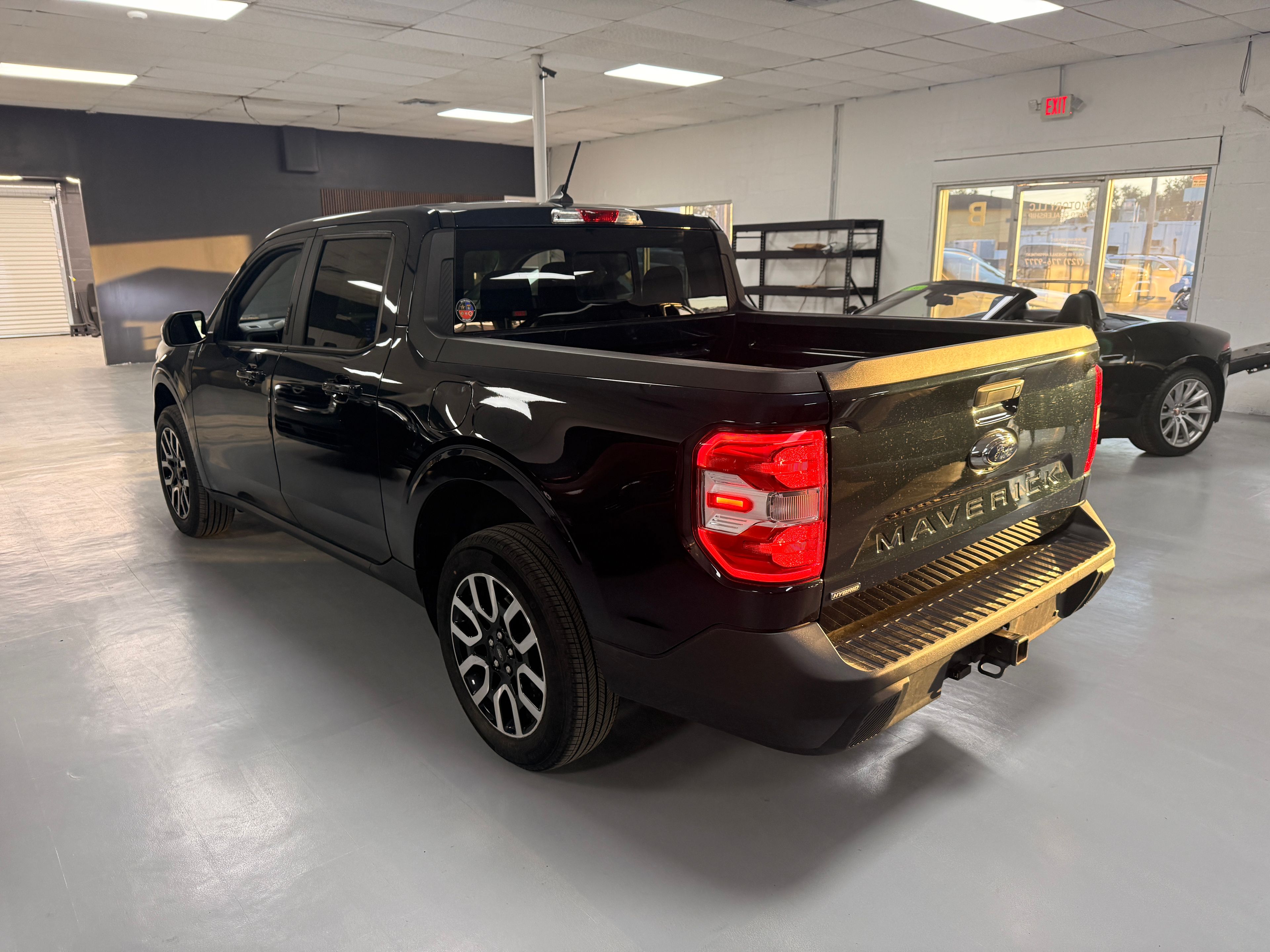 2023 Ford Maverick Brown - Photo 3 of 9