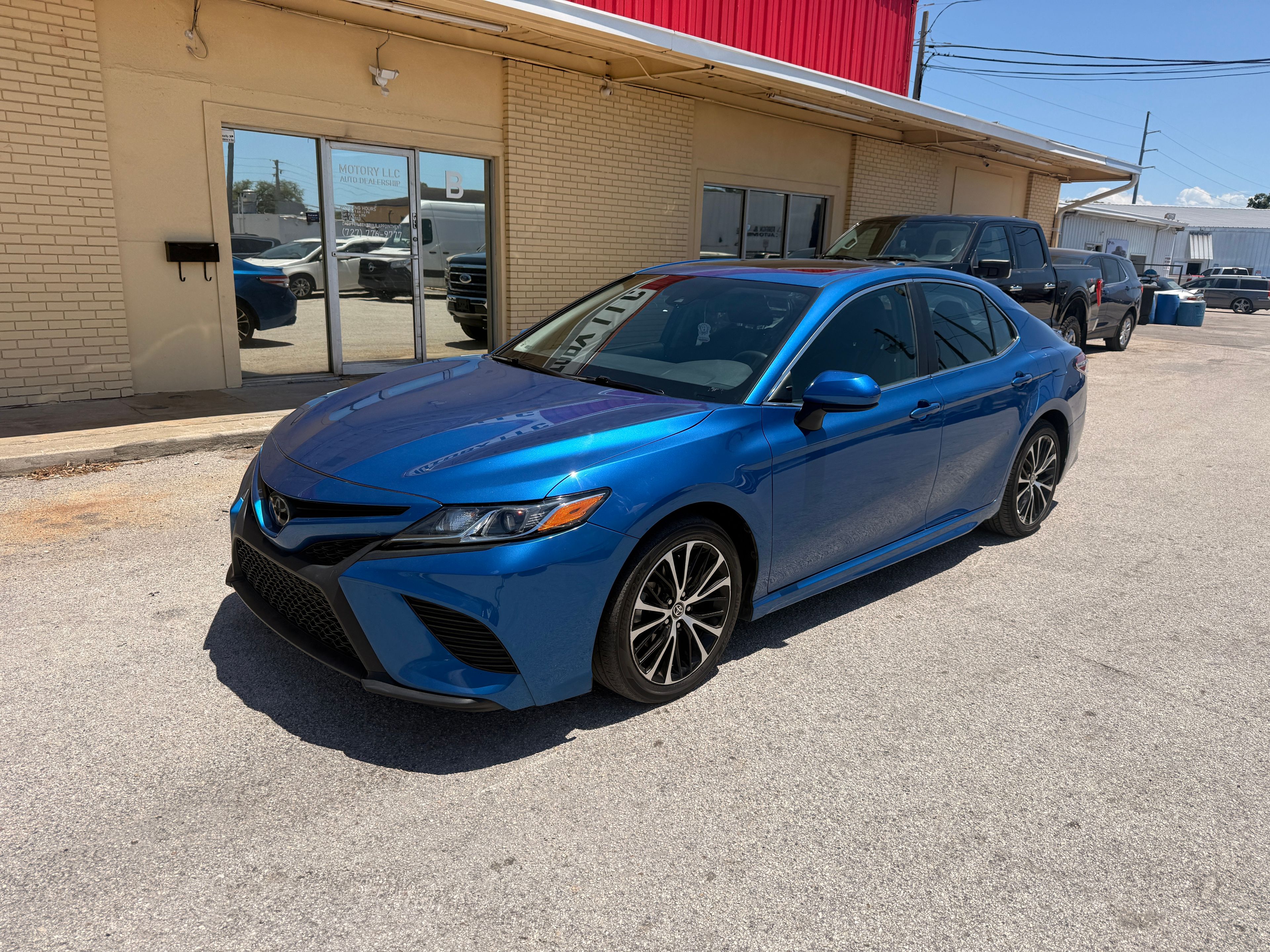 2020 Toyota Camry Black - Photo 1 of 8