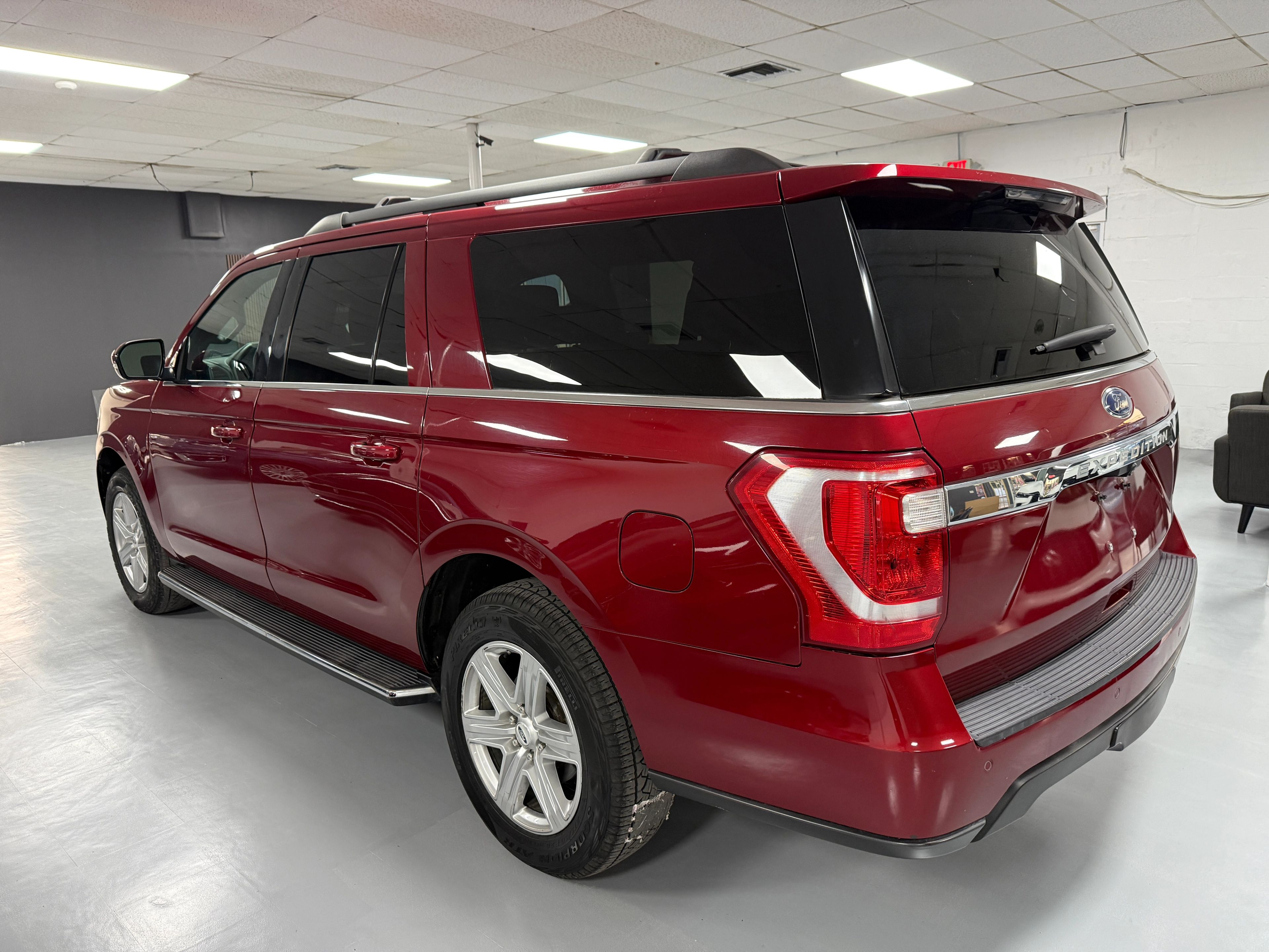 2019 Ford Expedition MAX Beige - Photo 9 of 10