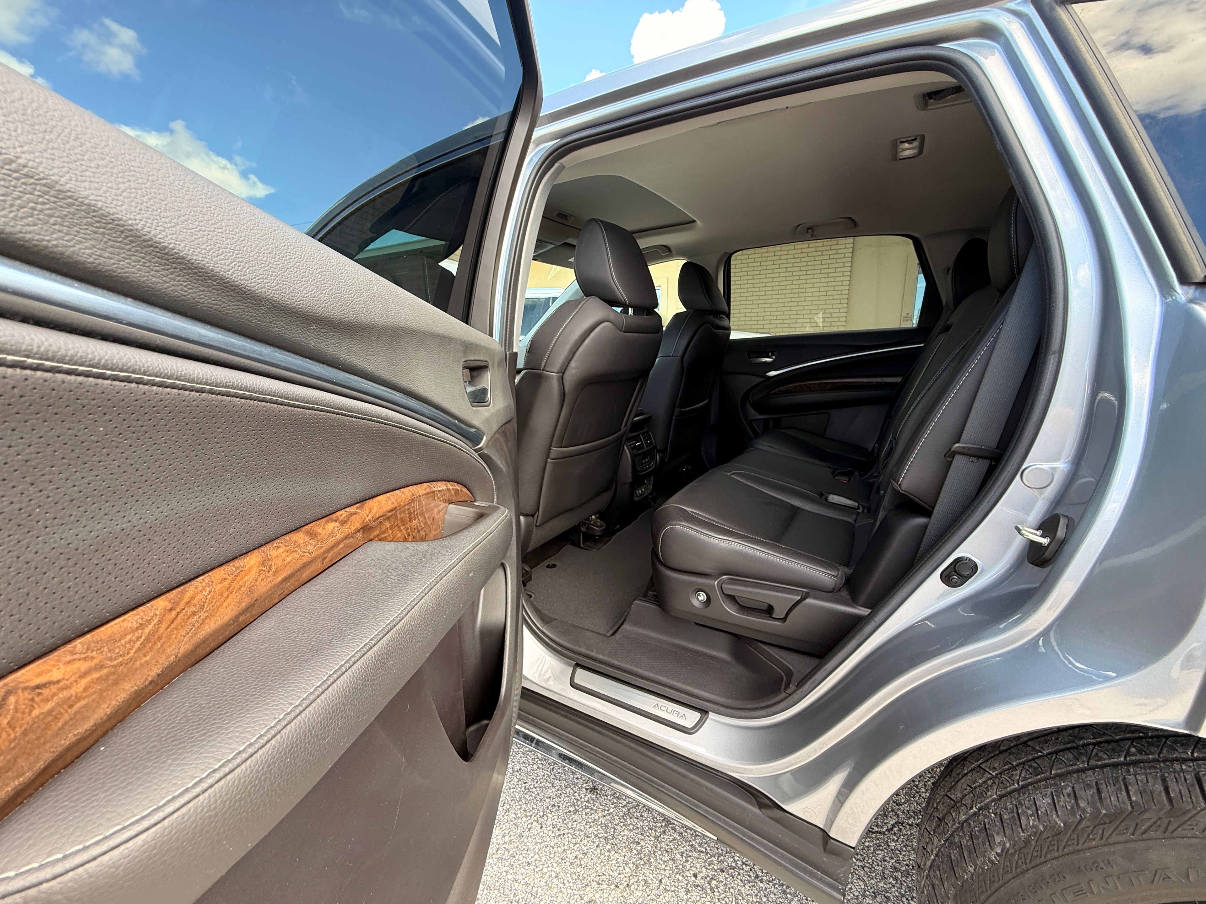 2020 ACURA MDX Silver - Photo 6 of 7