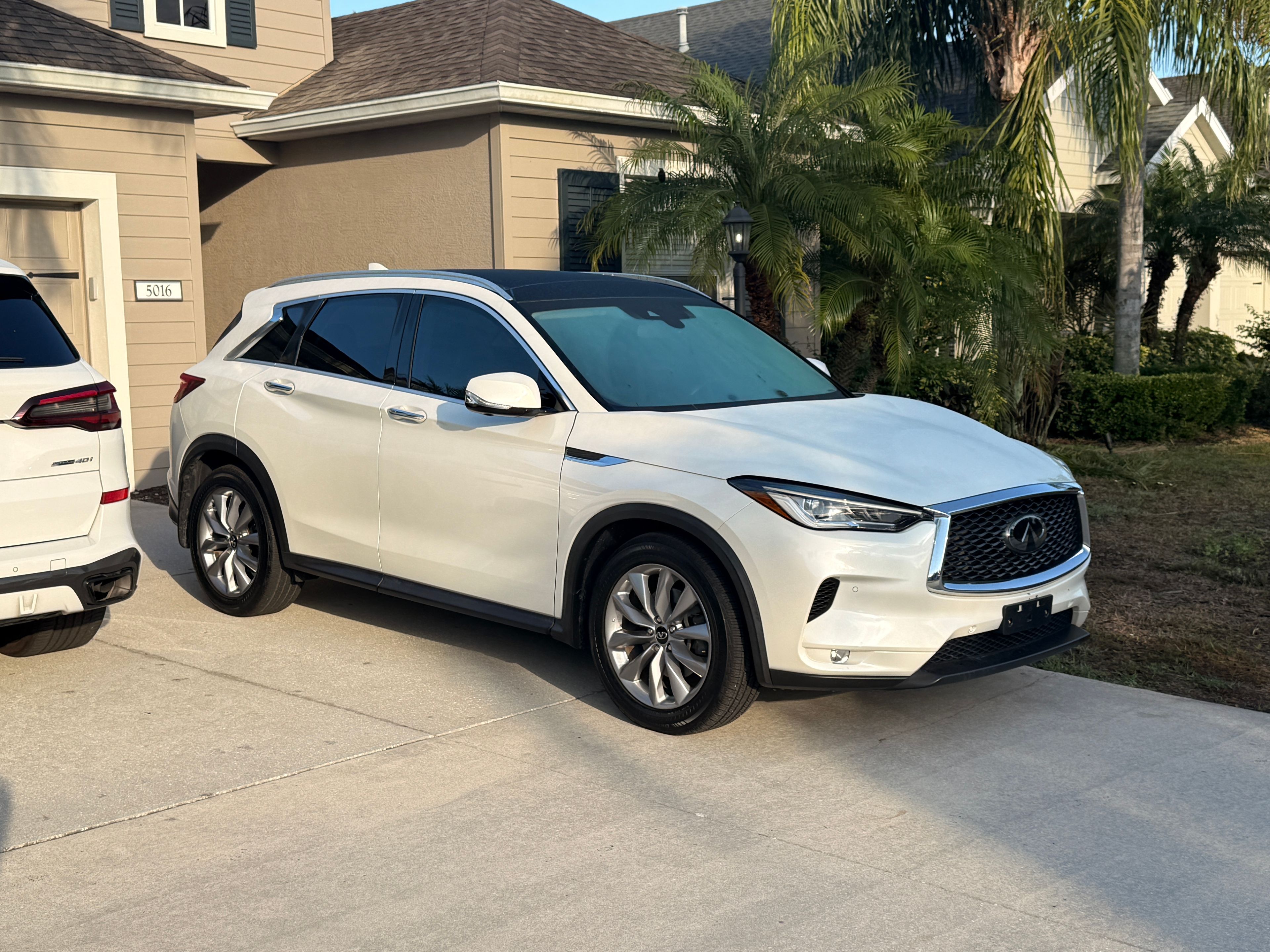 2022 INFINITI QX50 Essential