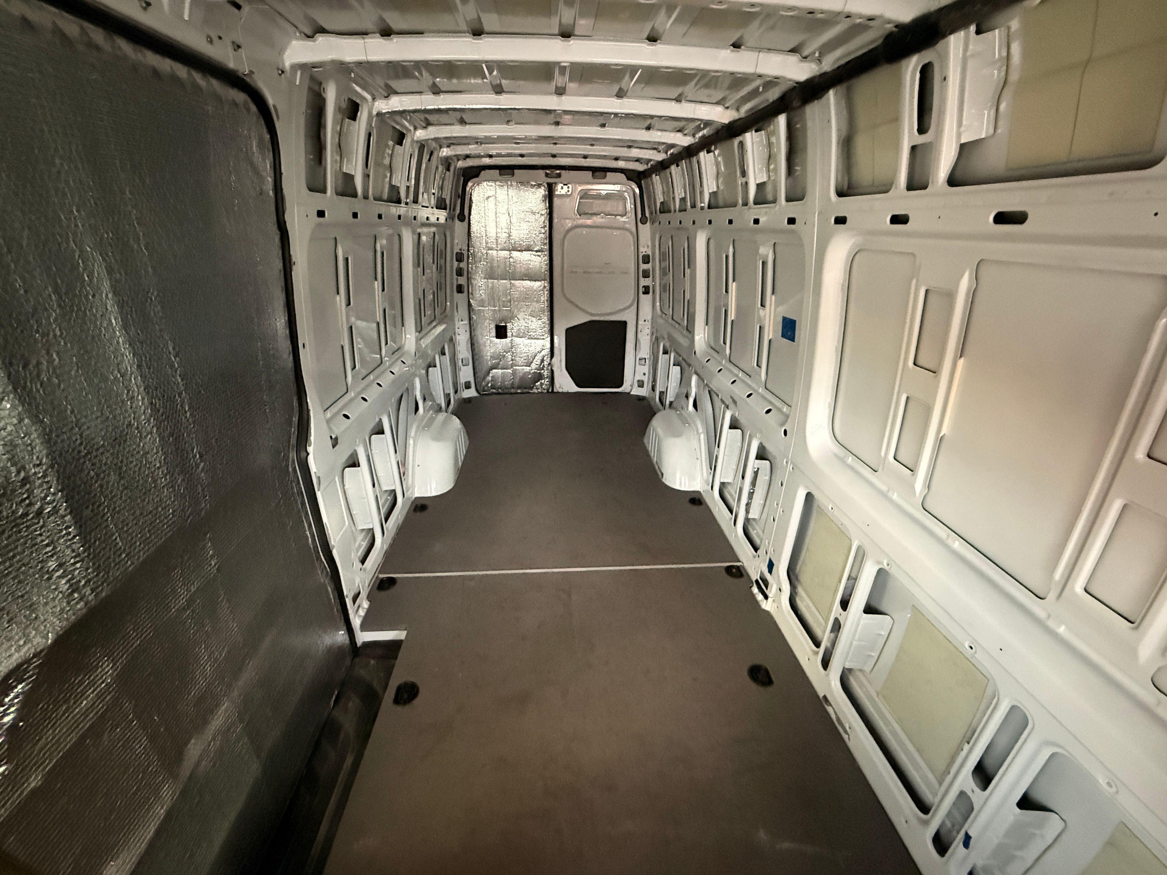 2023 Mercedes-Benz Sprinter Black - Photo 6 of 7