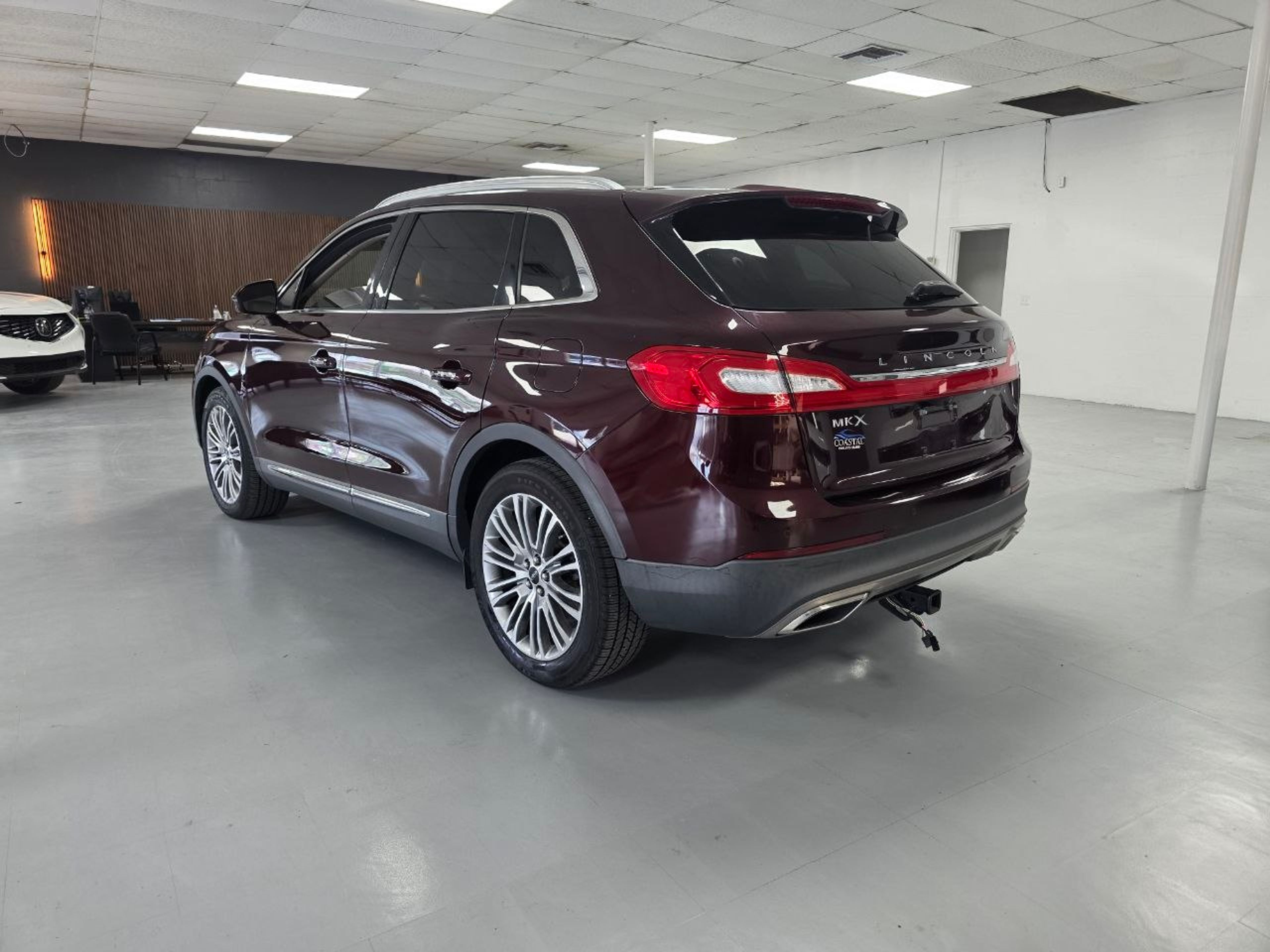 2018 LINCOLN MKX Burgundy - Photo 4 of 8