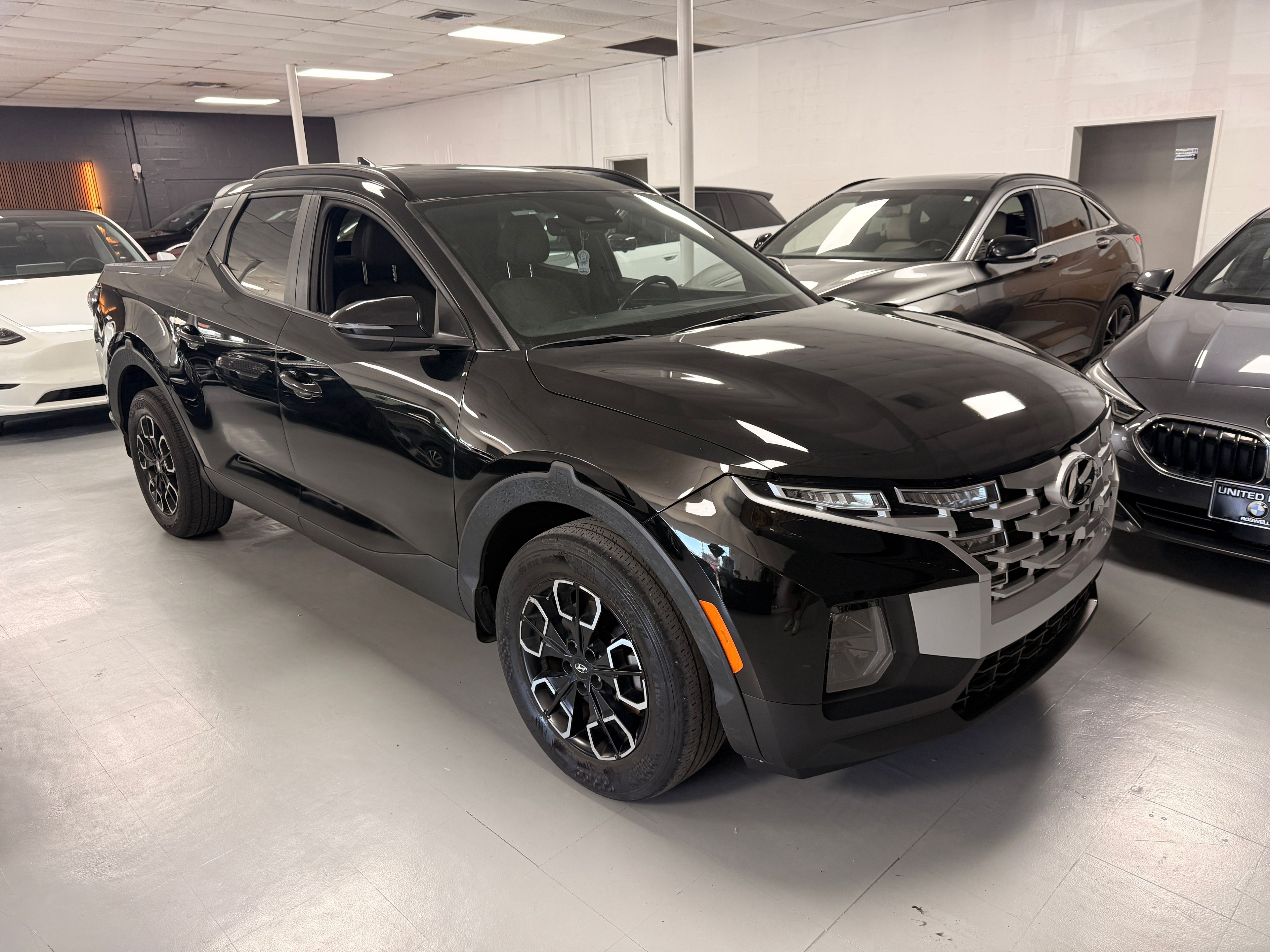 2022 Hyundai Santa Cruz Black - Photo 1 of 7