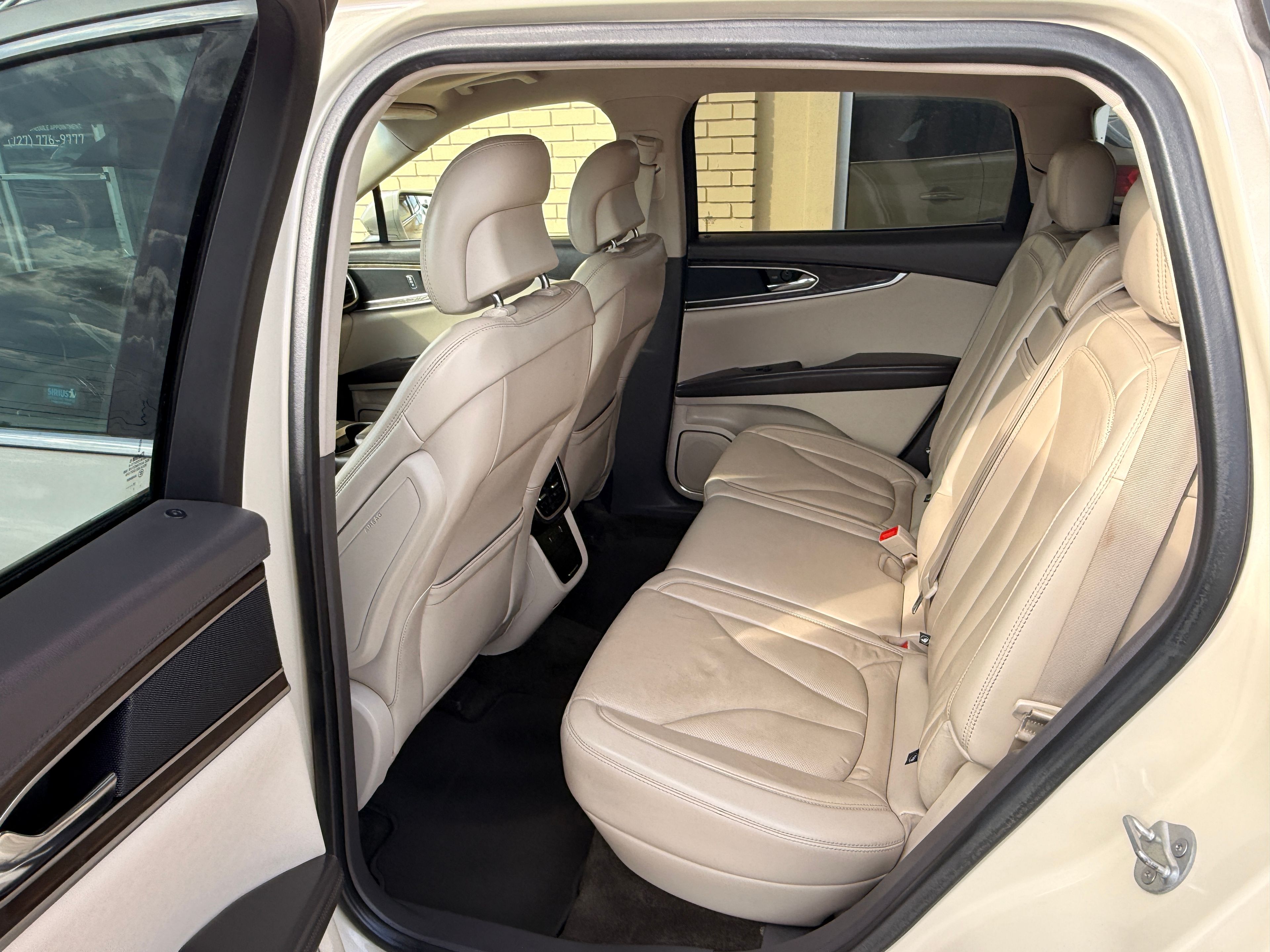 2018 LINCOLN MKX Beige - Photo 6 of 7