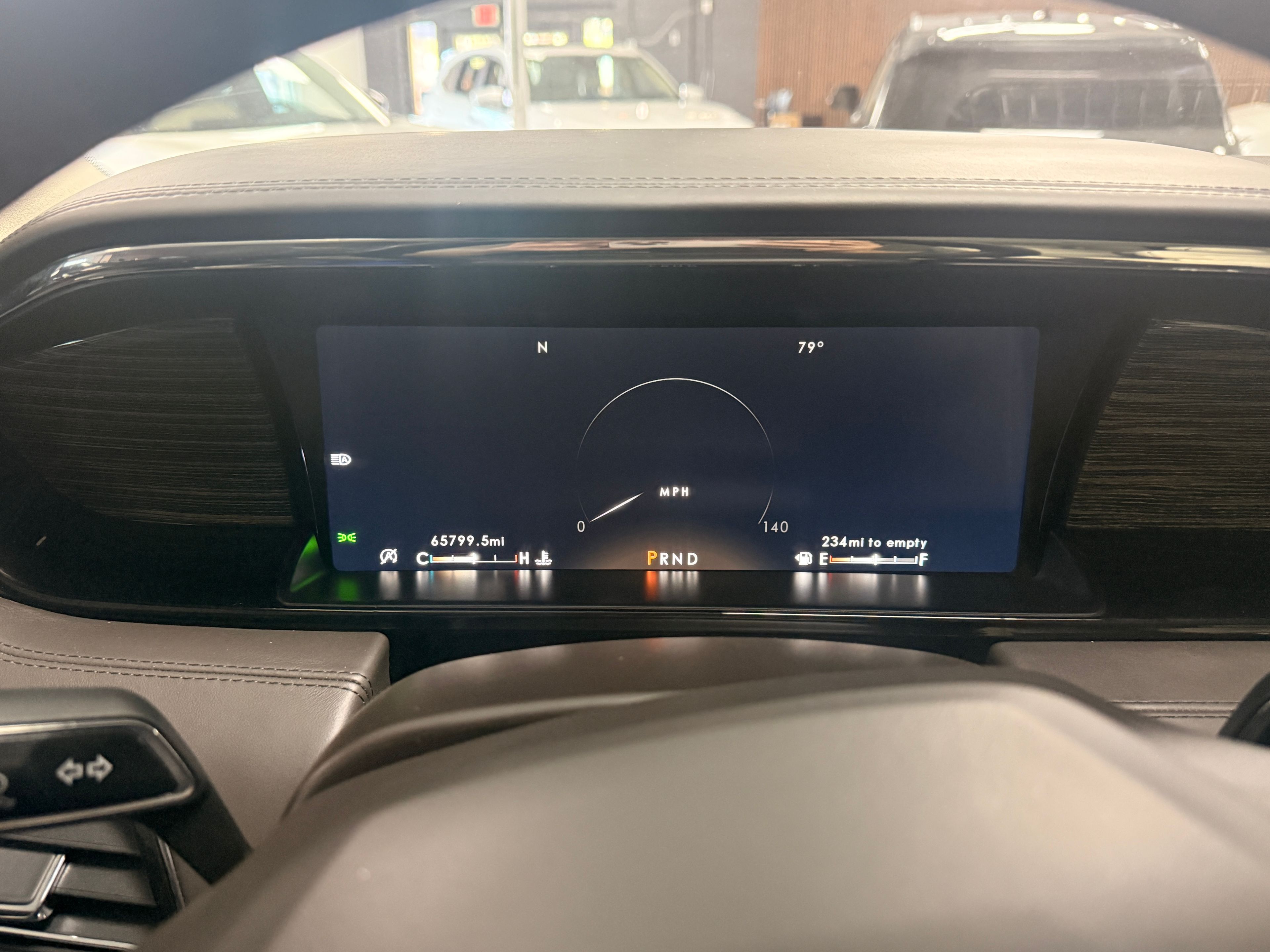 2021 LINCOLN Navigator White - Photo 7 of 10