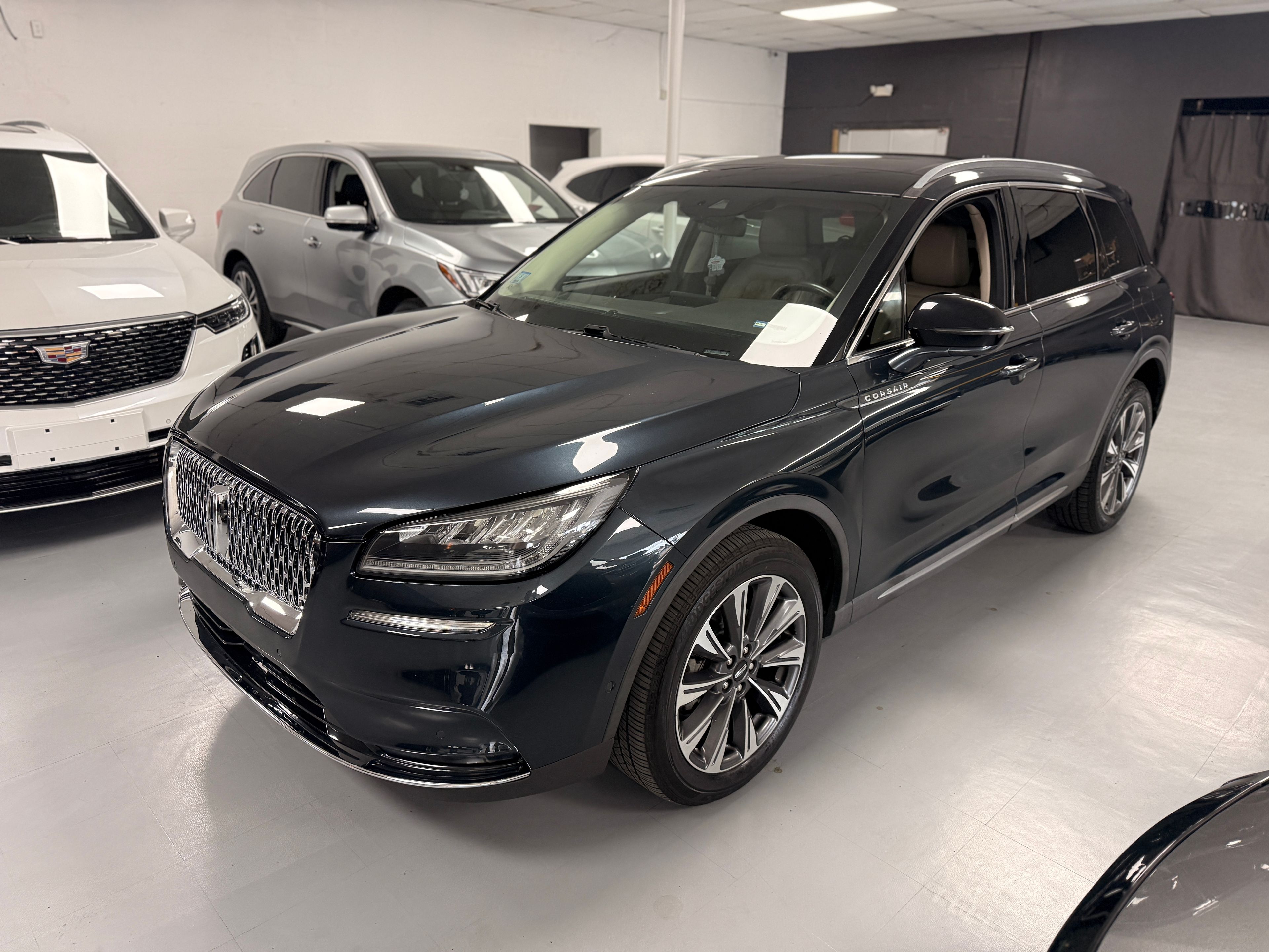 2021 LINCOLN Corsair Beige - Photo 1 of 7