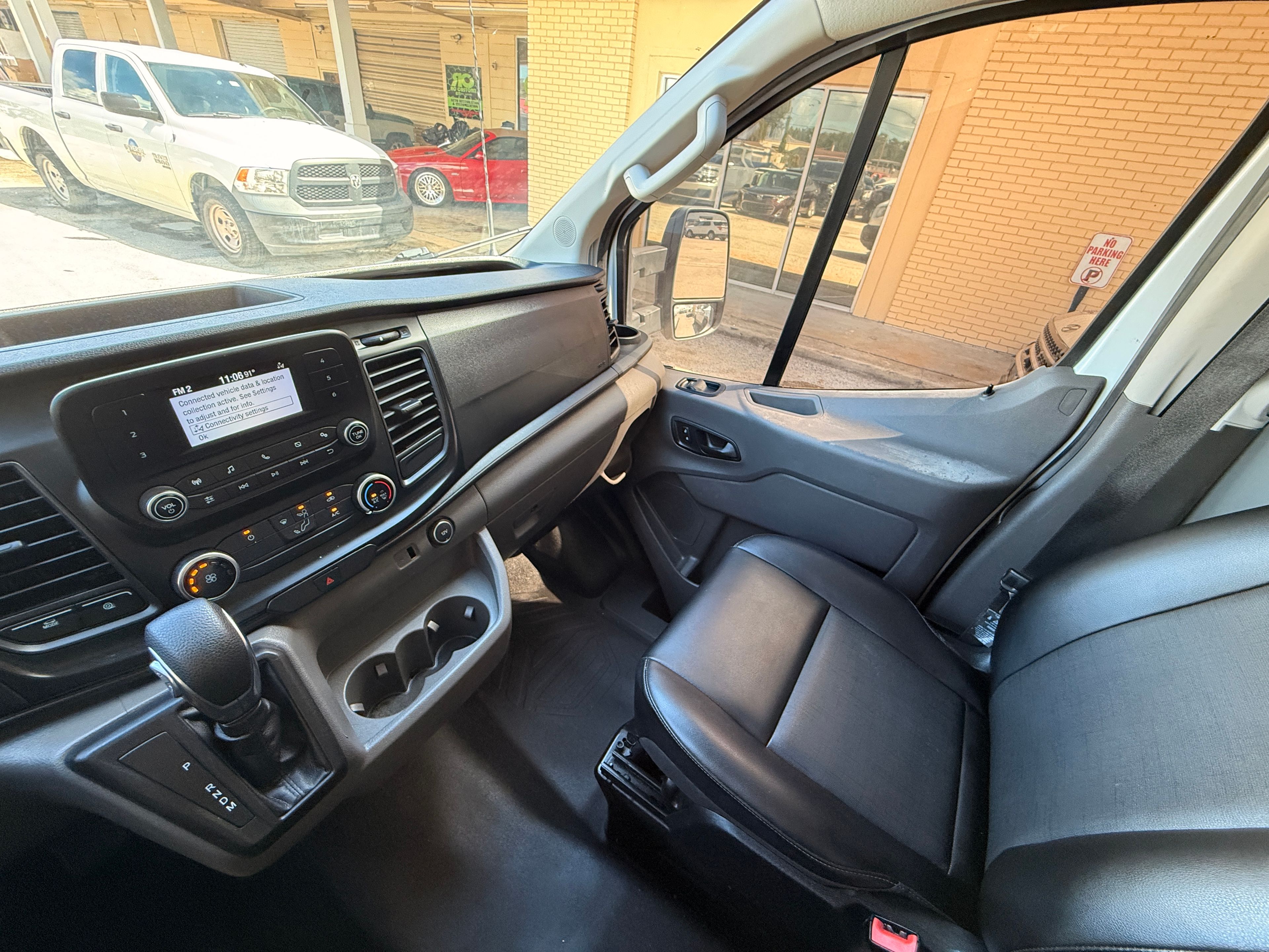 2020 Ford Transit White - Photo 7 of 8