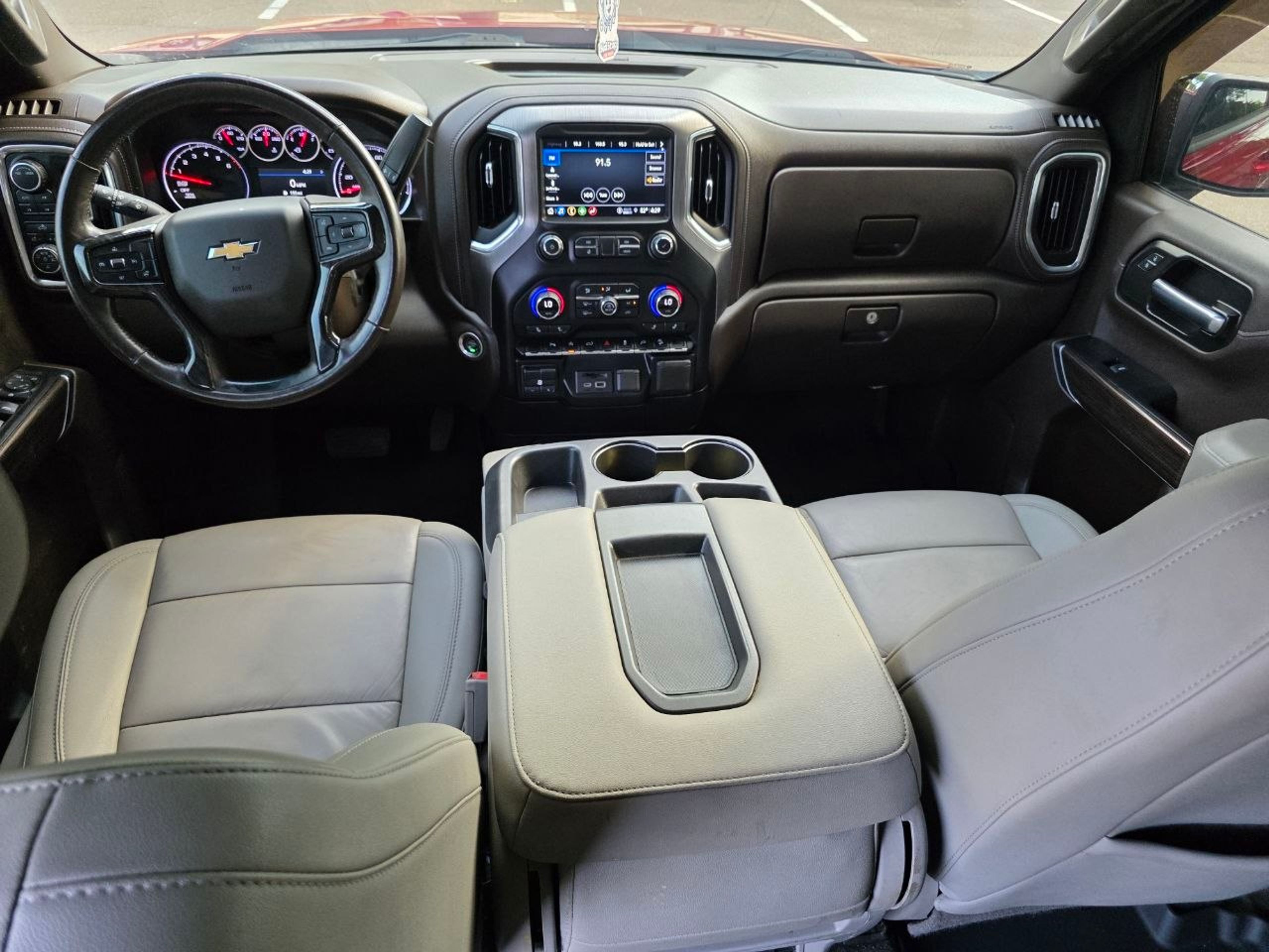 2021 Chevrolet Silverado Red - Photo 5 of 8