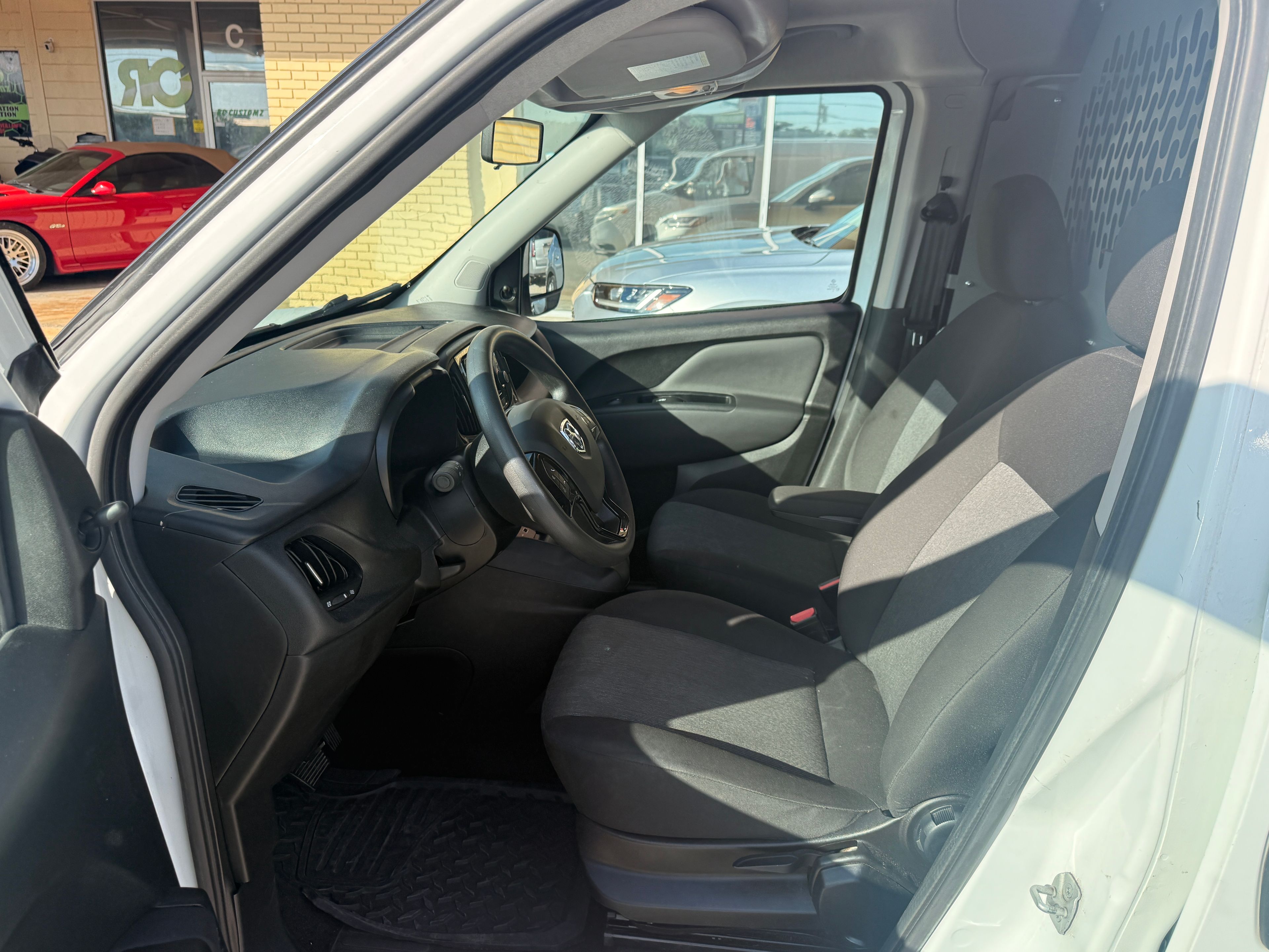 2022 Ram Promaster City White - Photo 5 of 8