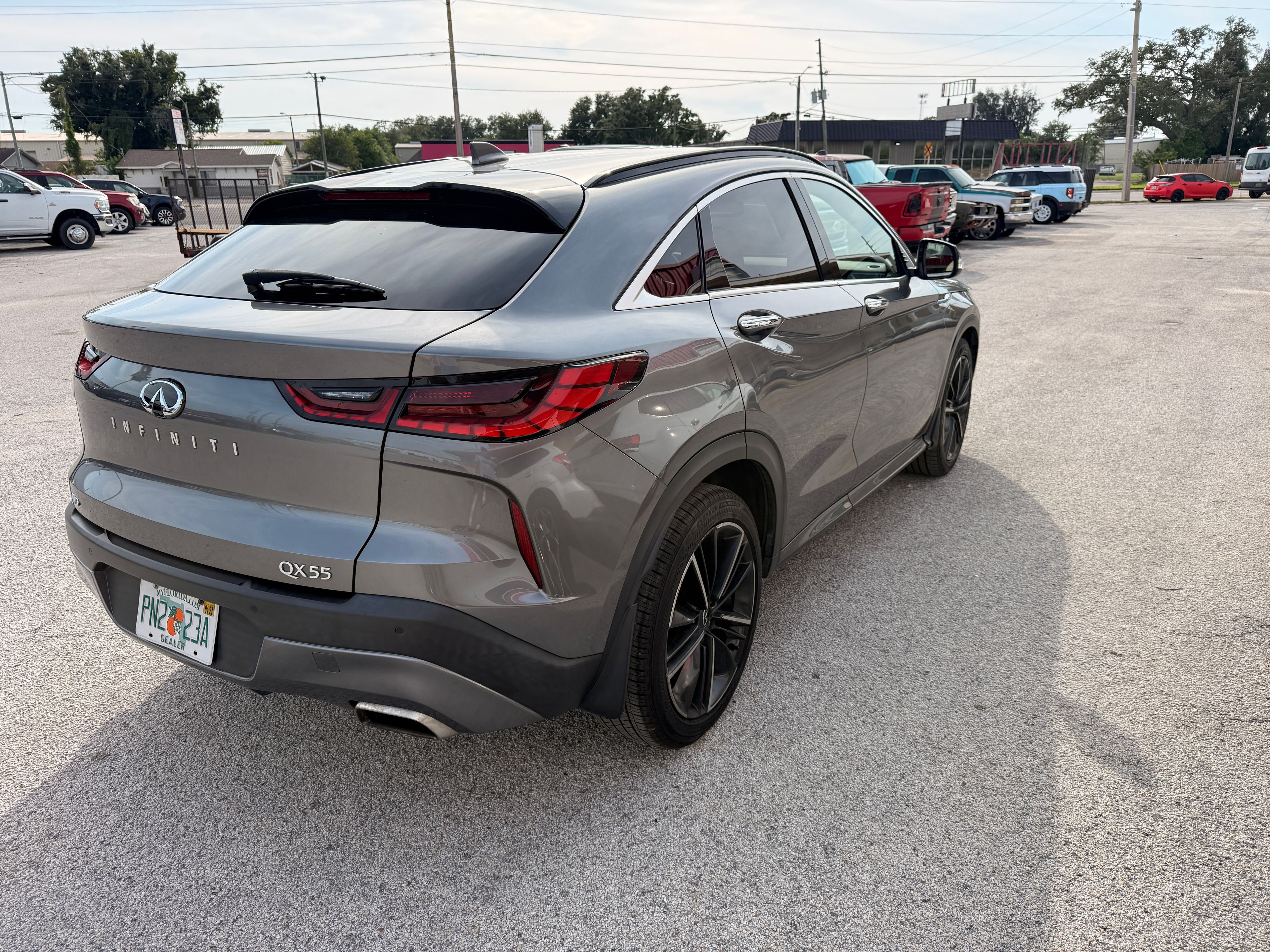 2023 INFINITI QX55 Gray - Photo 3 of 8