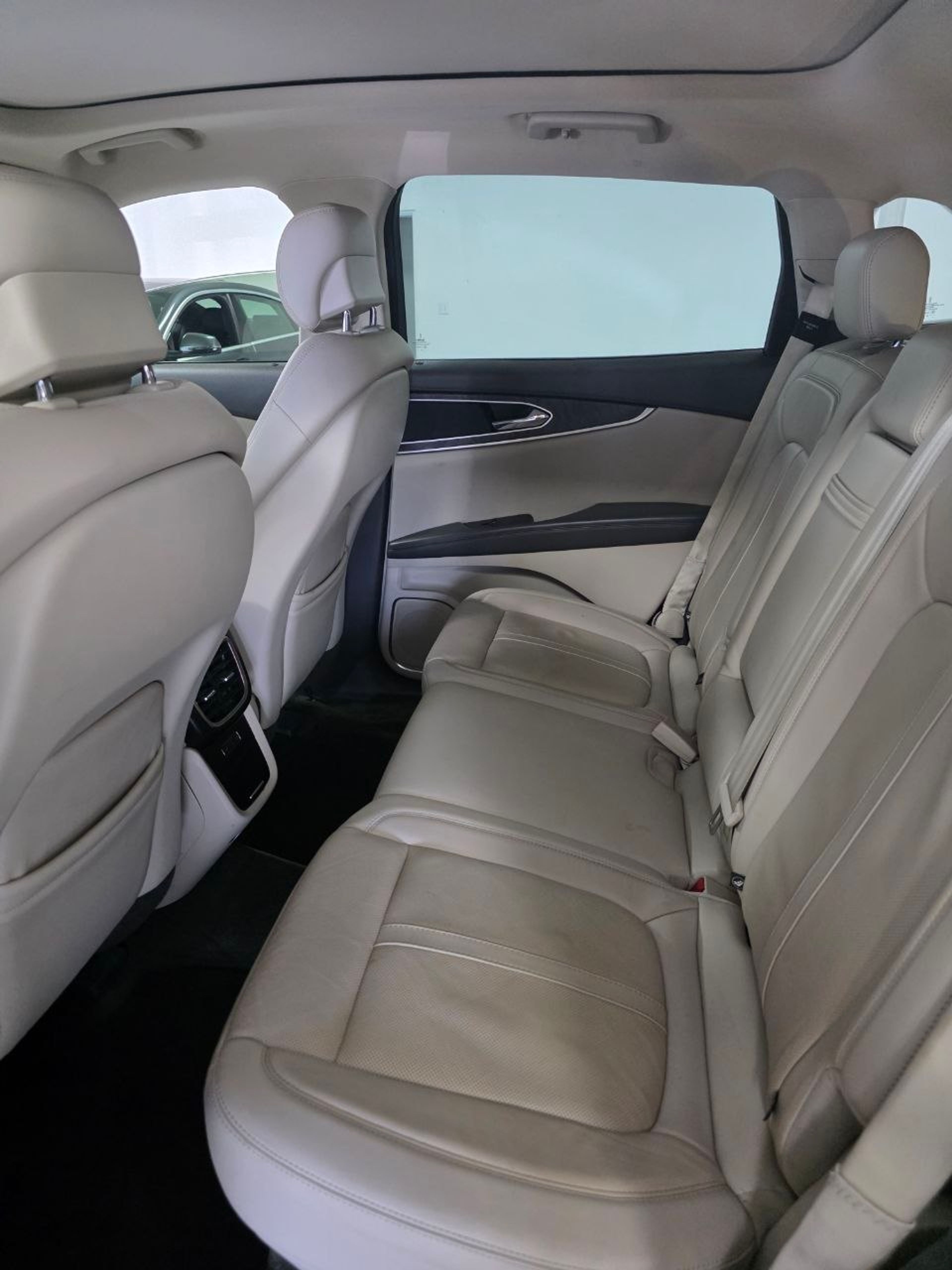 2018 LINCOLN MKX Burgundy - Photo 8 of 8