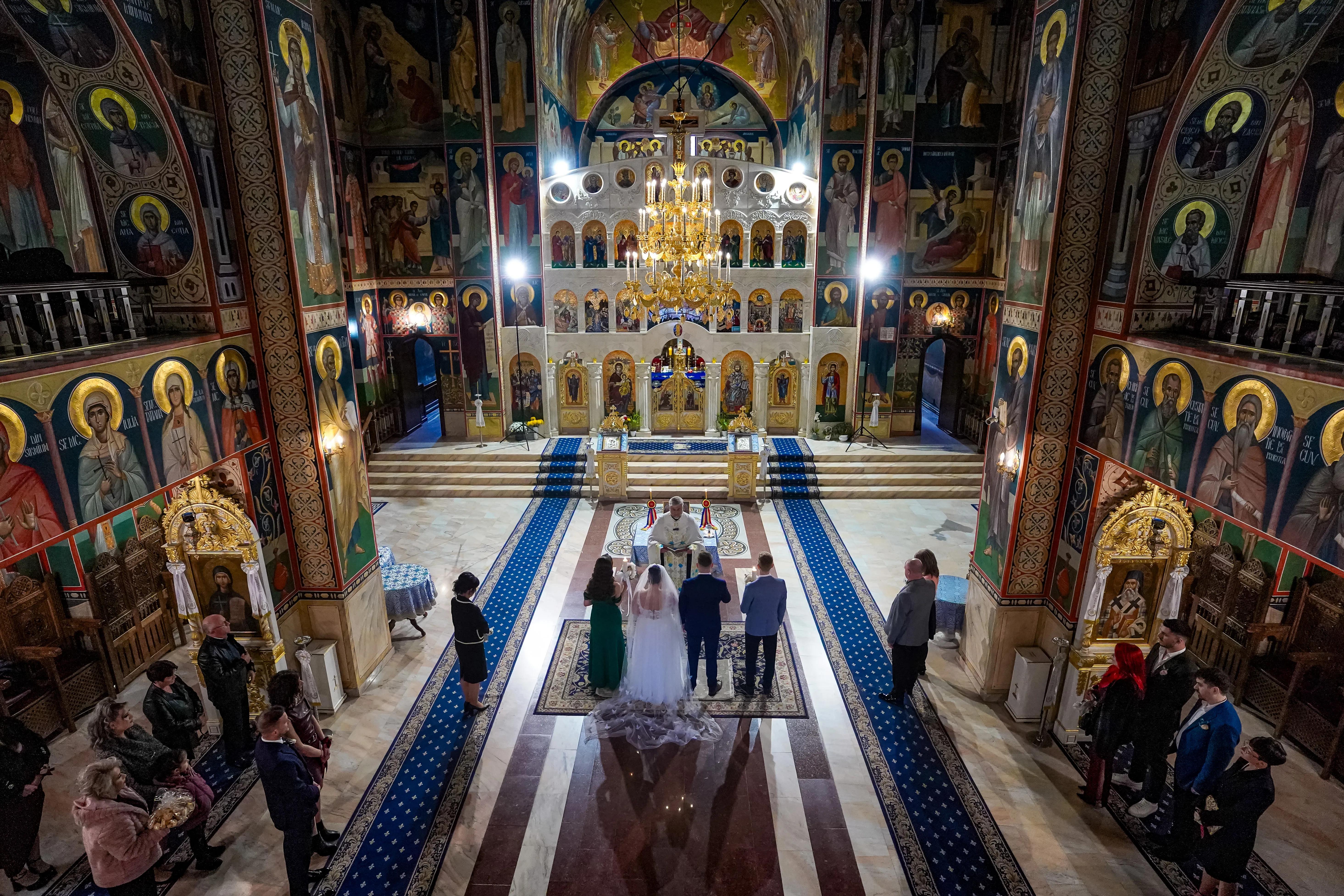 Biserica „Sfântul Iulian din Tars” Iași – ghid pentru cununie și botez