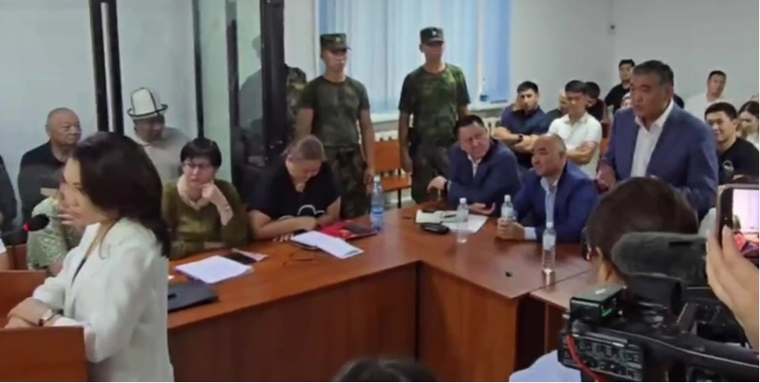 Сурабалдиева менен Ташиев сотто кайым айтыша кетти