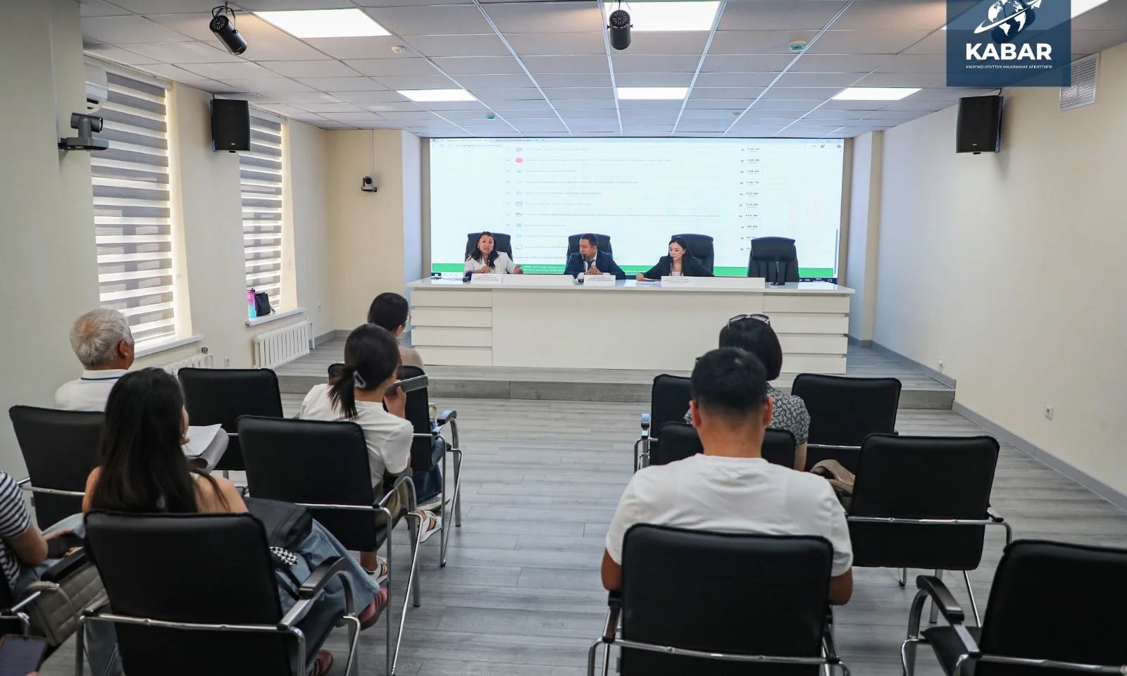 Жумакадырова: ЖОЖдордун окуу программаларынын сапаты 8 баскыч менен талданды