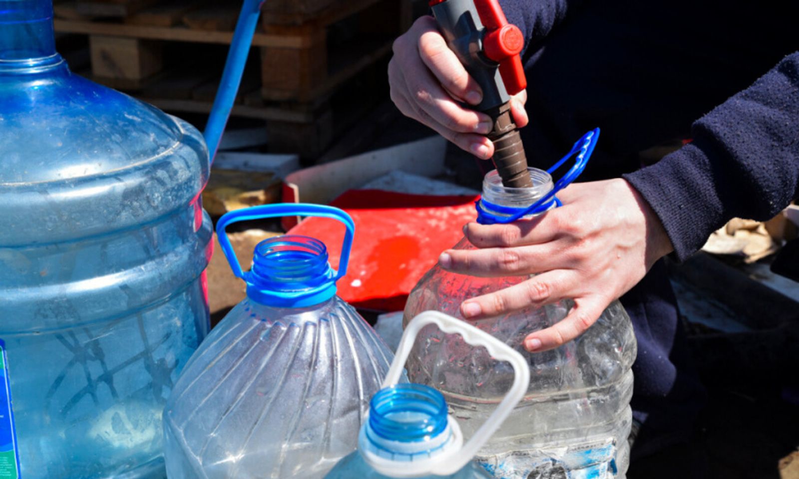 Депутат: Саясатчыларды уккандан көрө аларга иш козгогула, себеби миллион калкы бар шаар суусуз калды