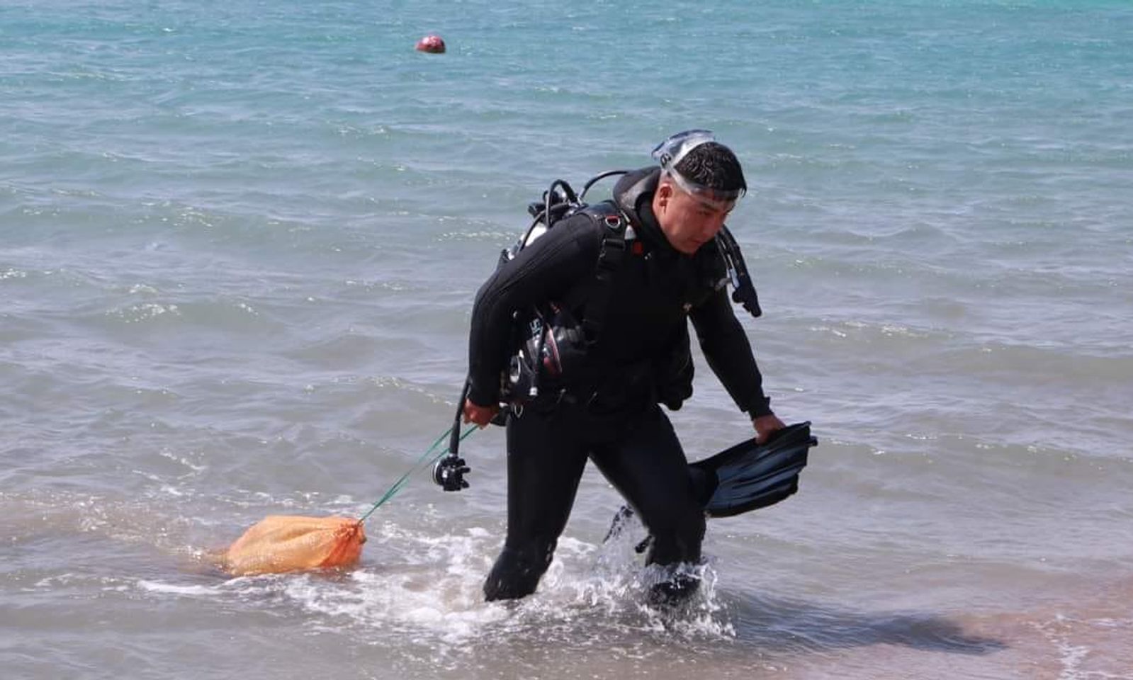 91 күн. Көлдөн чыккан таштандылар. Кайдыгерлик